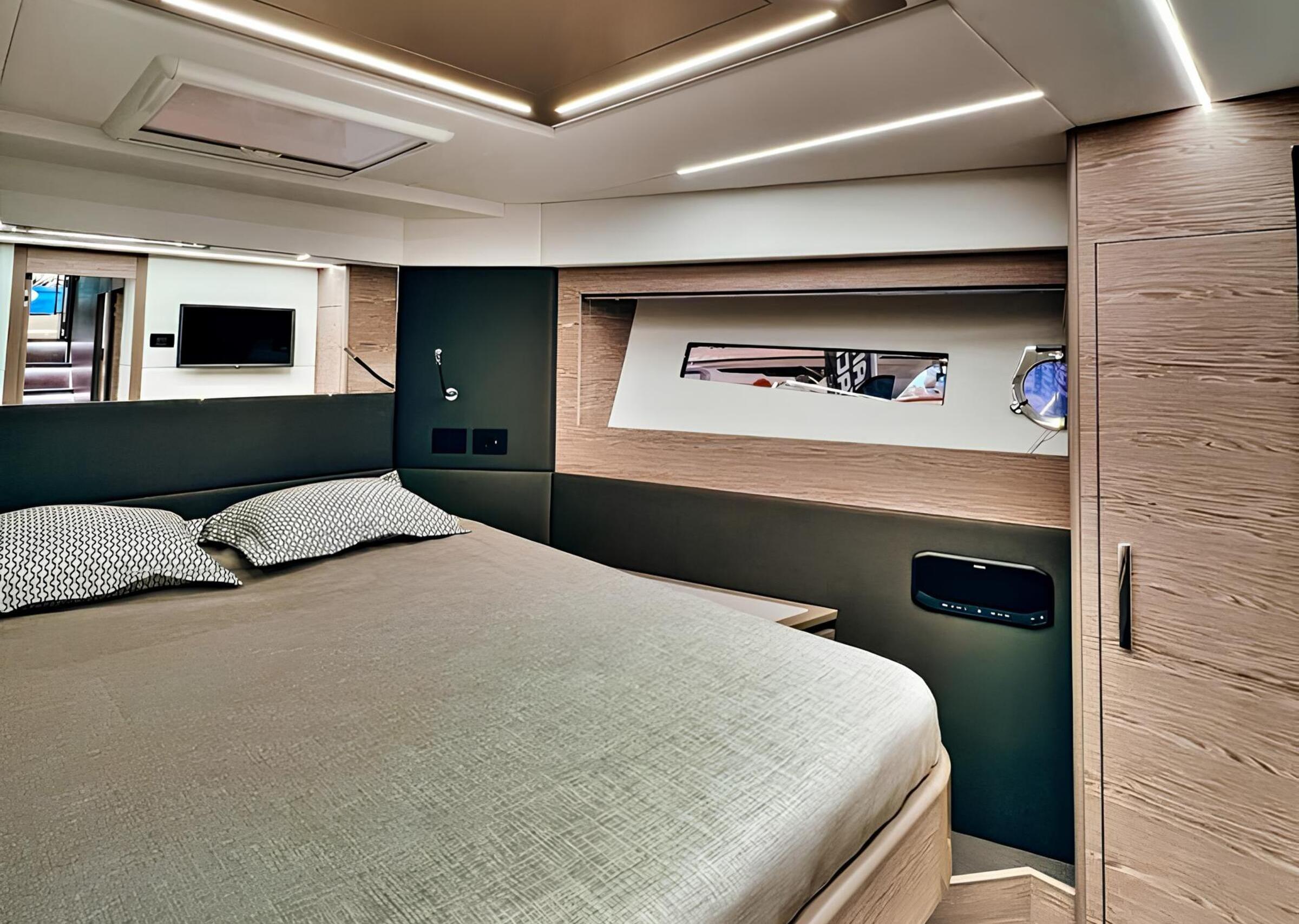 VIP-каюта/VIP cabin