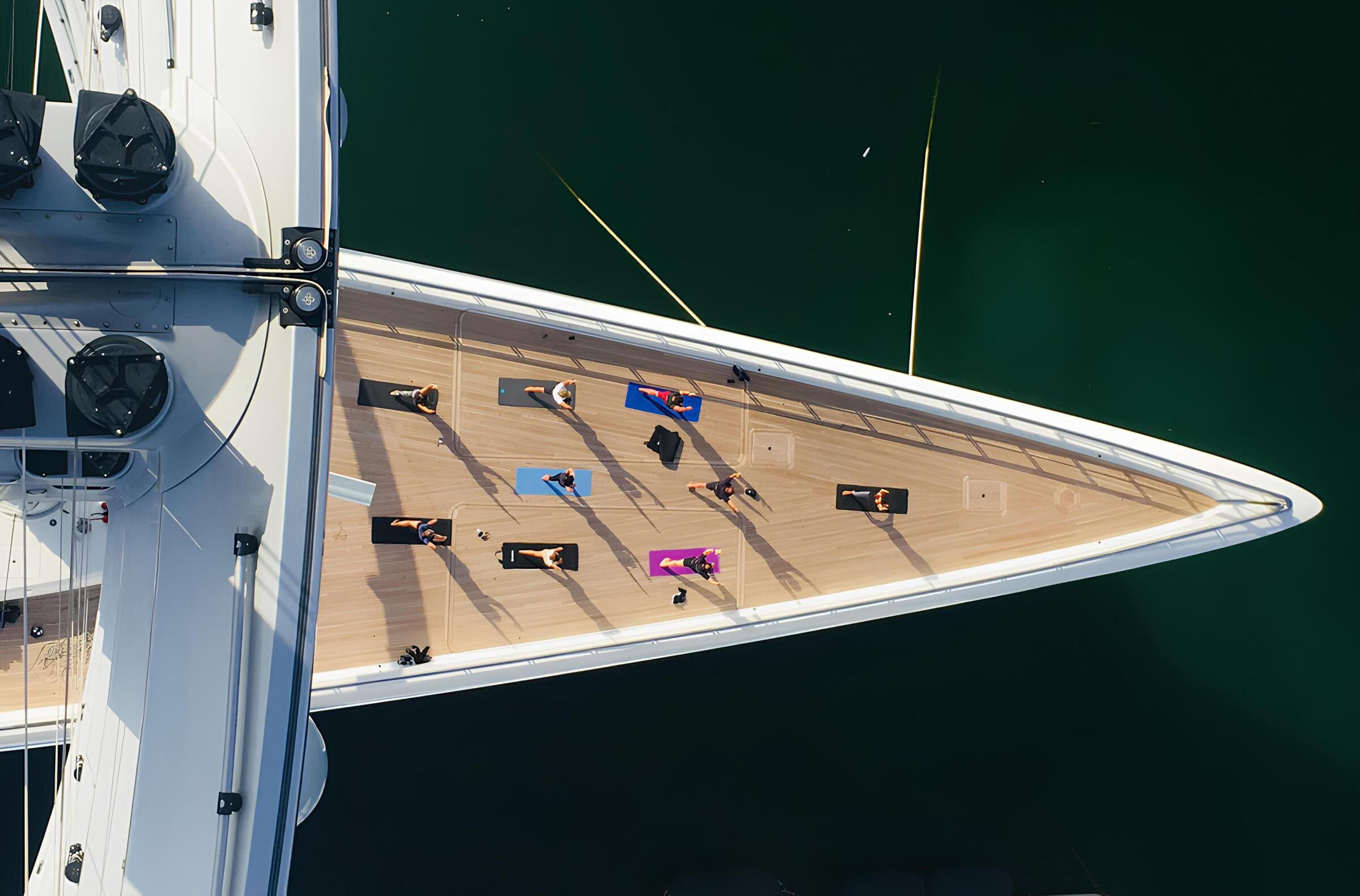 Носовая зона/Bow area