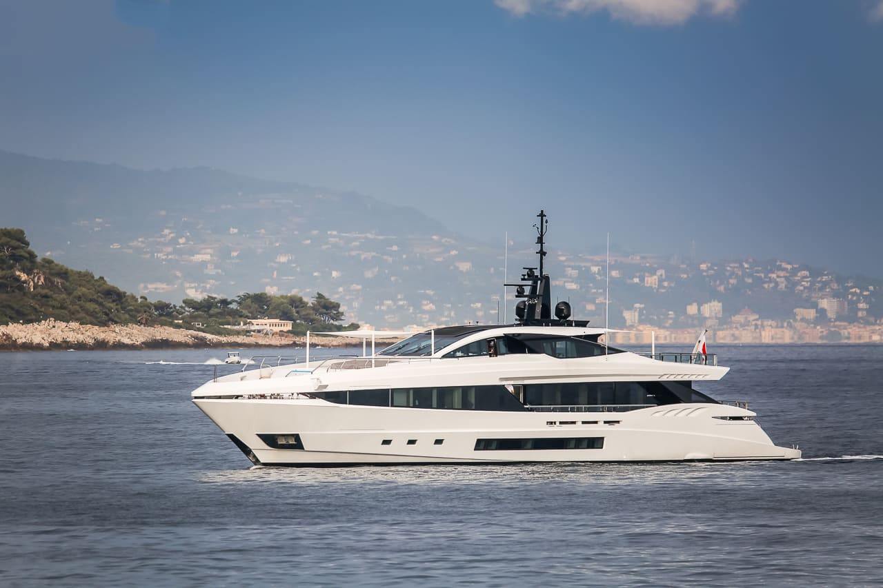 Экстерьер Mangusta Gransport 45 2020/Exterior Mangusta Gransport 45 2020