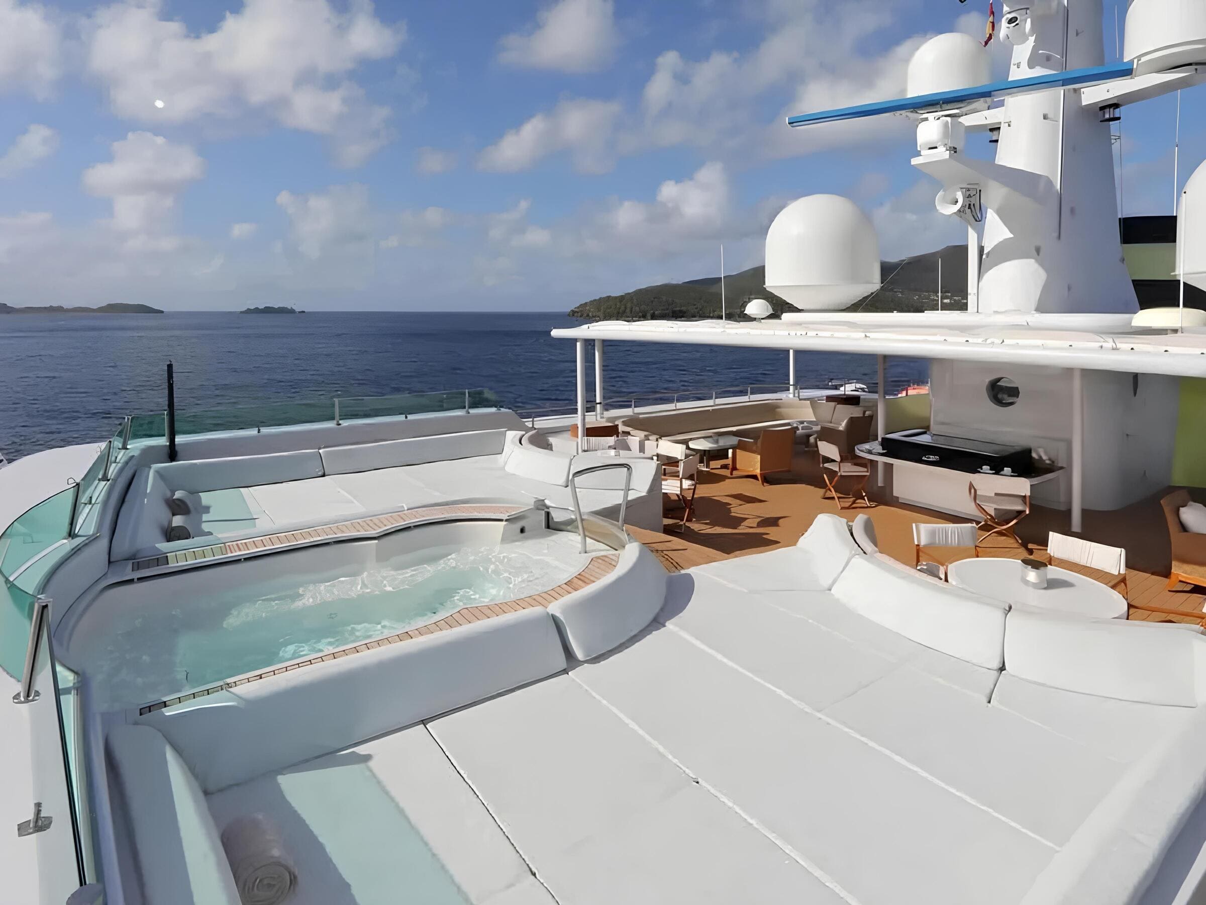 Джакузи на сандеке/Sundeck jacuzzi