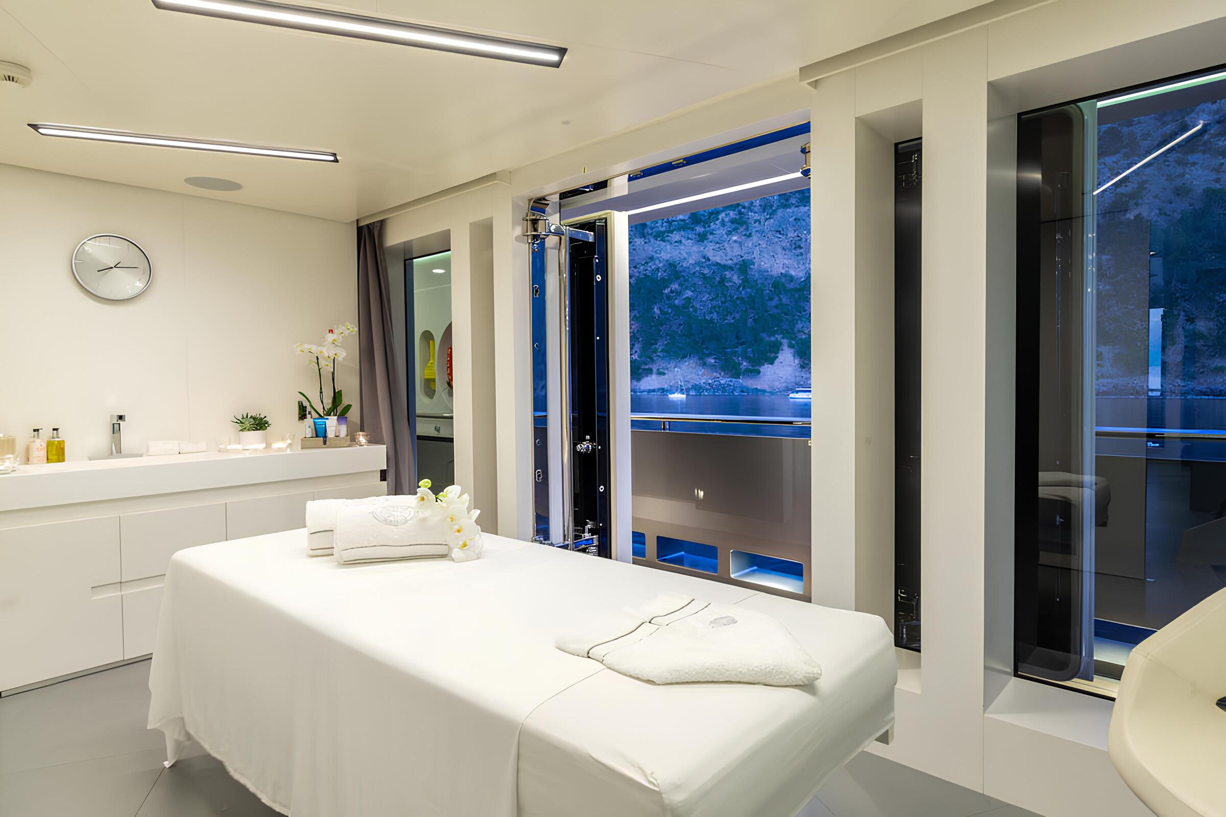 Массажный кабинет/Massage room