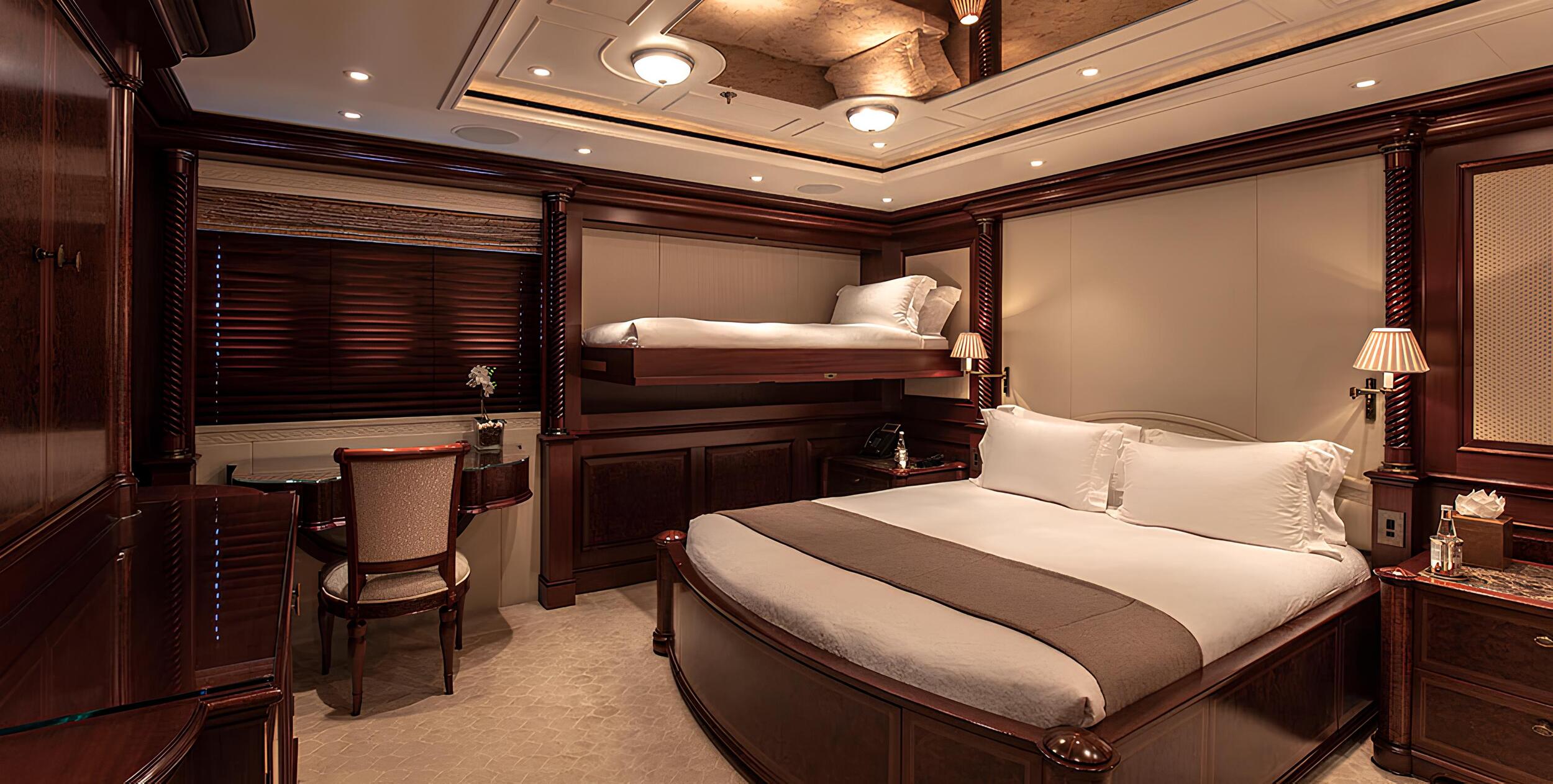 VIP-каюта/VIP cabin