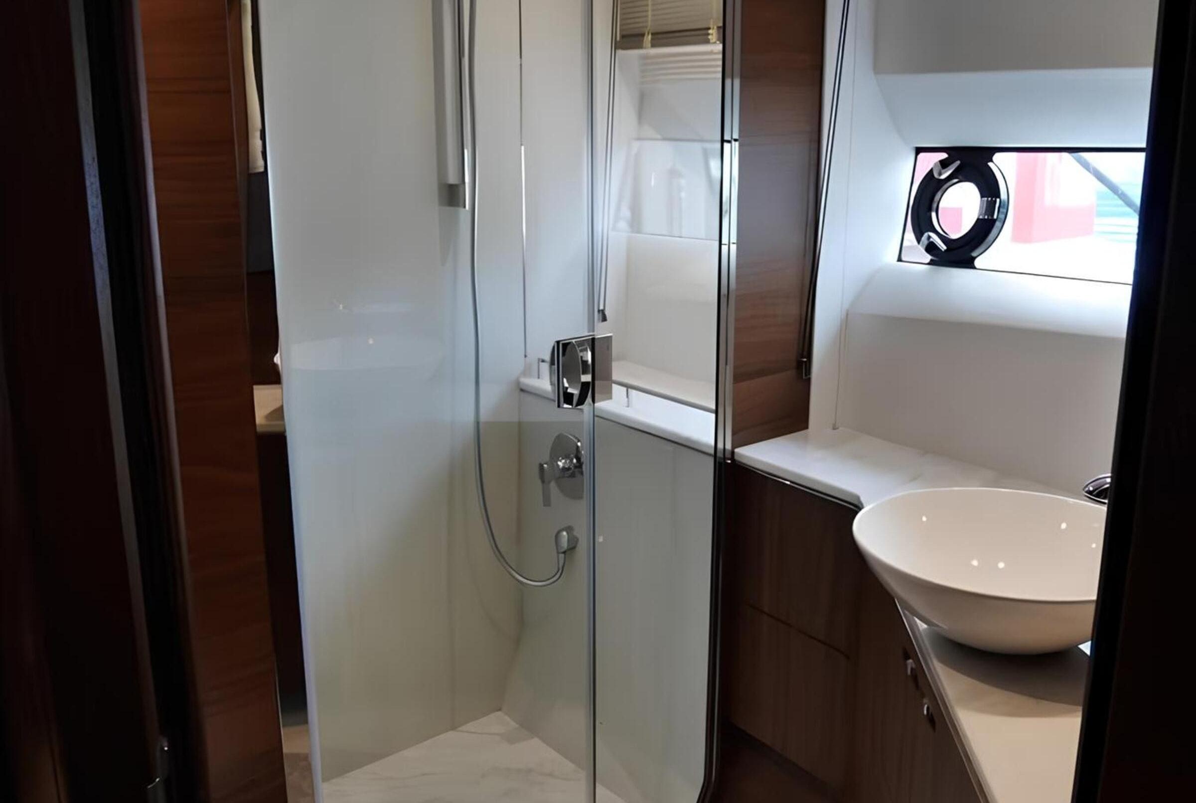 VIP-санузел/VIP bathroom
