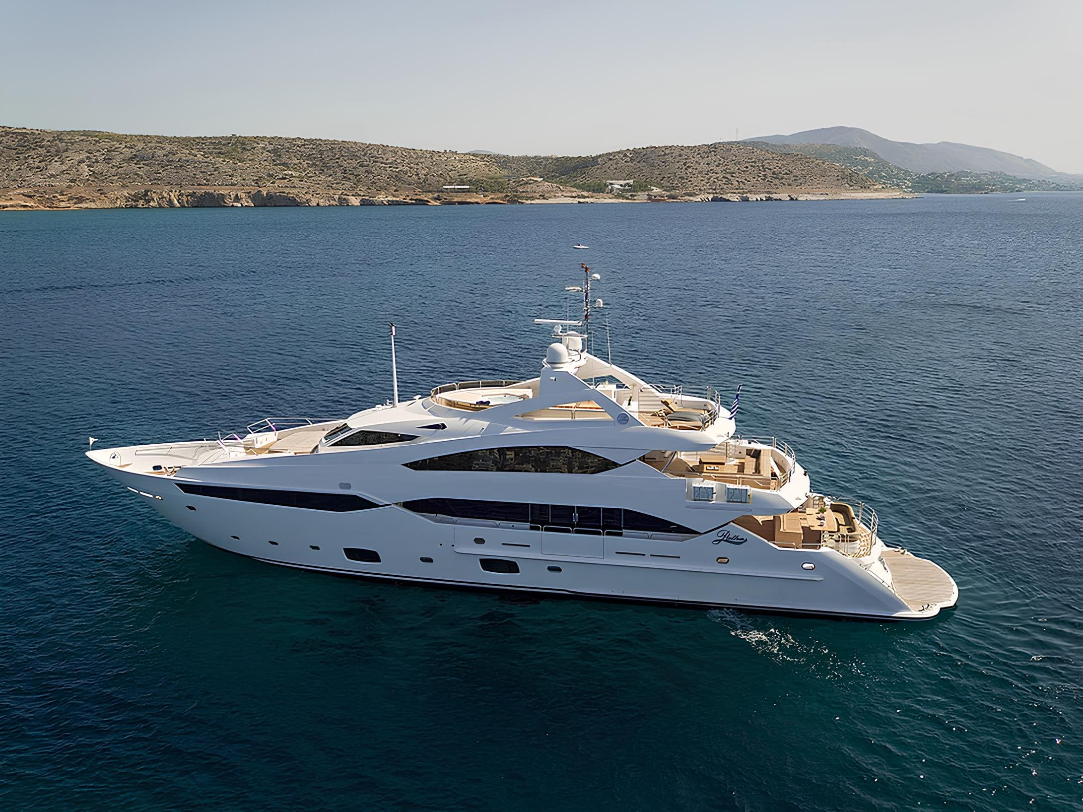 Экстерьер Sunseeker 40 Metre Yacht PATHOS/Exterior Sunseeker 40 Metre Yacht PATHOS