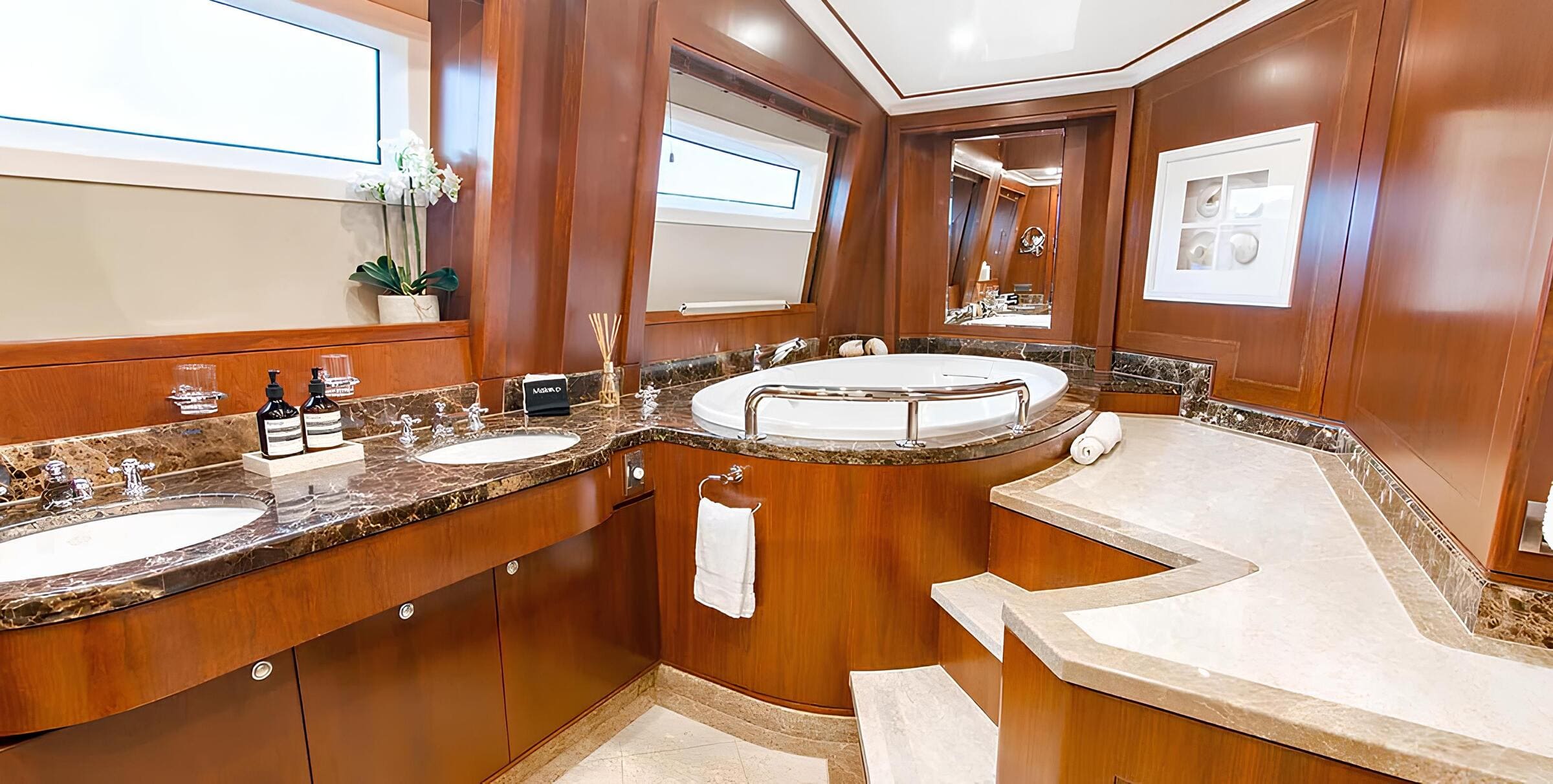 Санузел владельца/Master bathroom