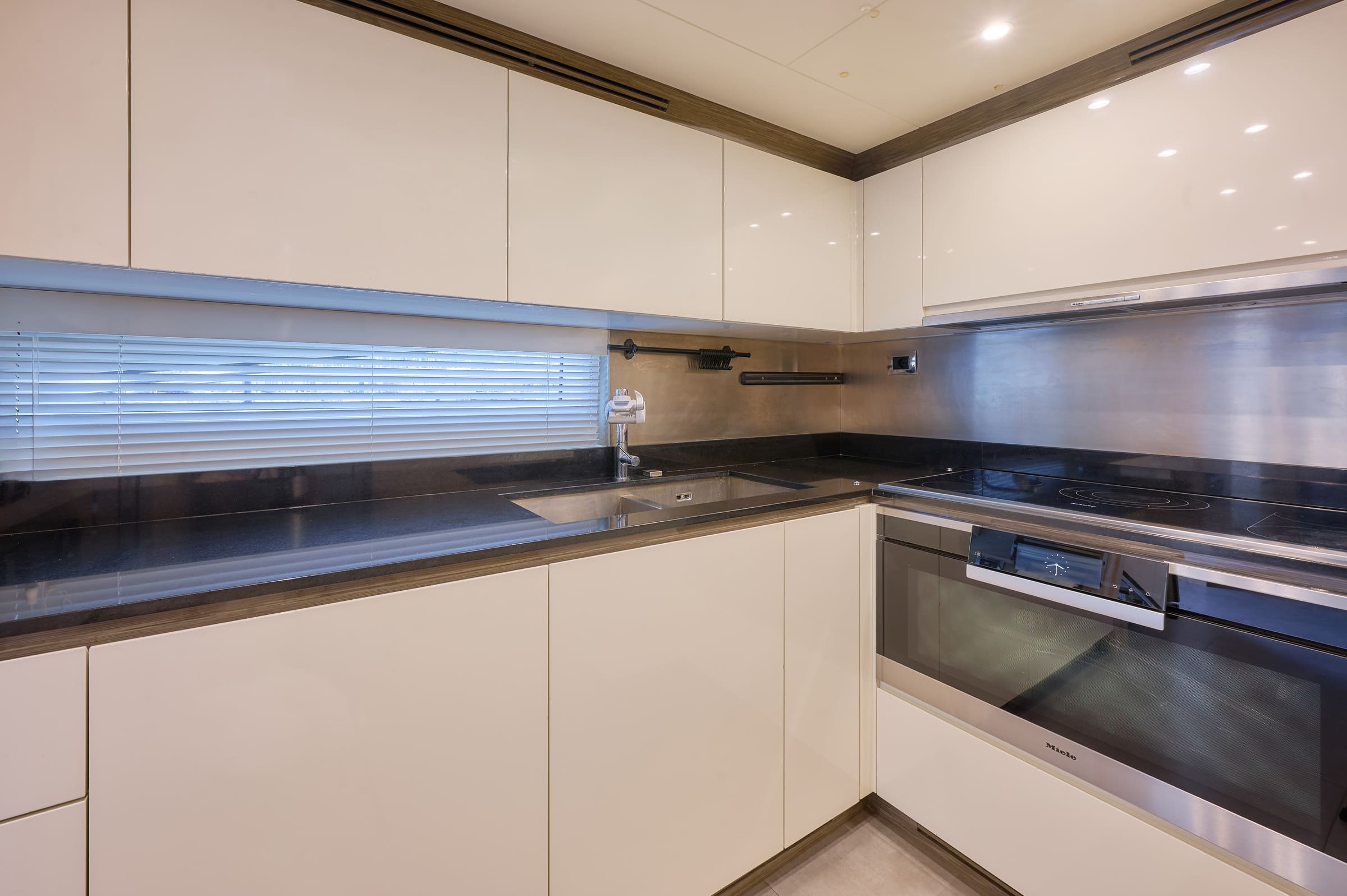 Кухня/Galley