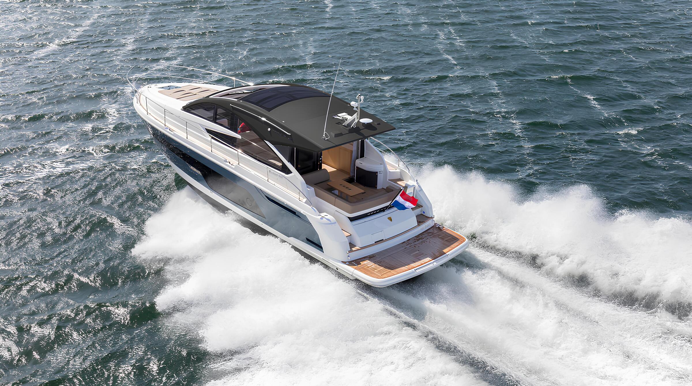 Экстерьер Fairline Targa 50 GT/Exterior Fairline Targa 50 GT