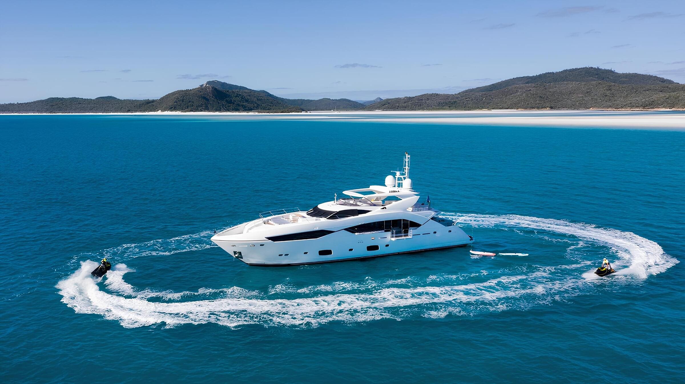 Экстерьер Sunseeker 115 Sport Yacht 2014 MY THREE RIVERS/Exterior Sunseeker 115 Sport Yacht 2014 MY THREE RIVERS