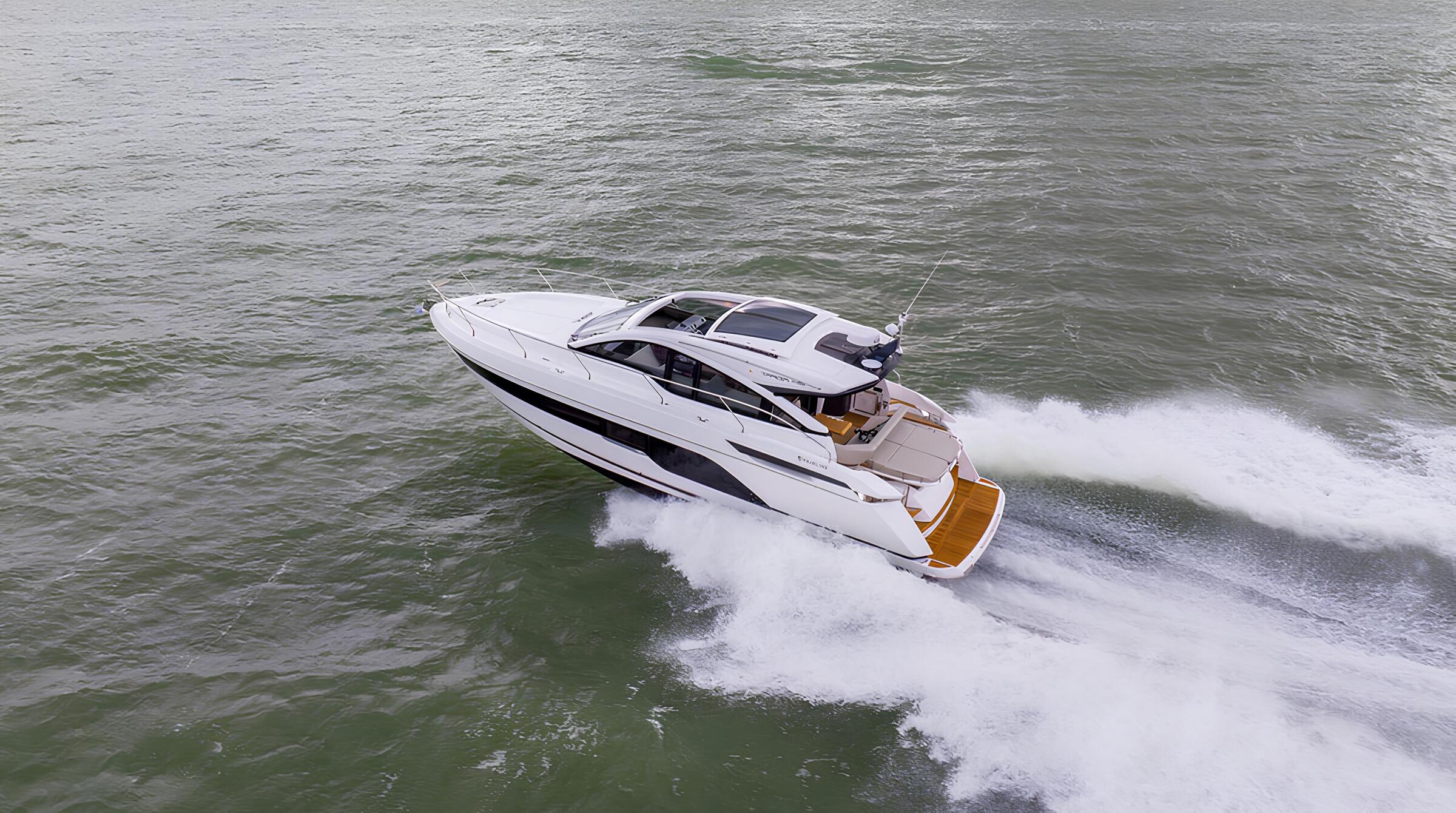 Экстерьер Fairline Targa 45 GT/Exterior Fairline Targa 45 GT