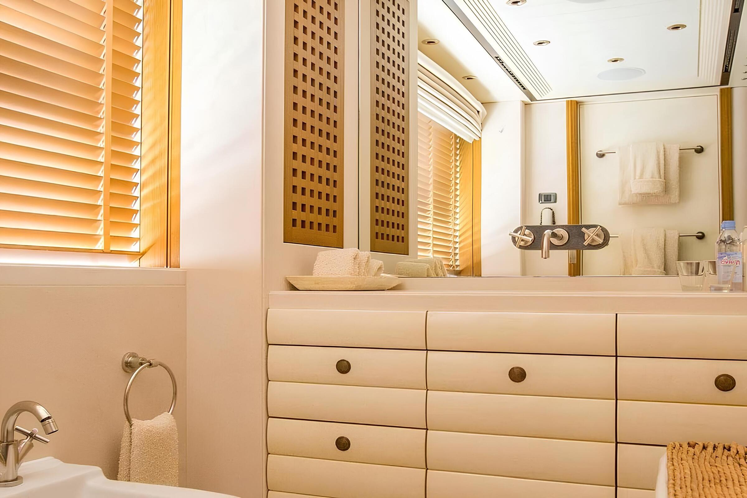Гостевой санузел/Guest bathroom