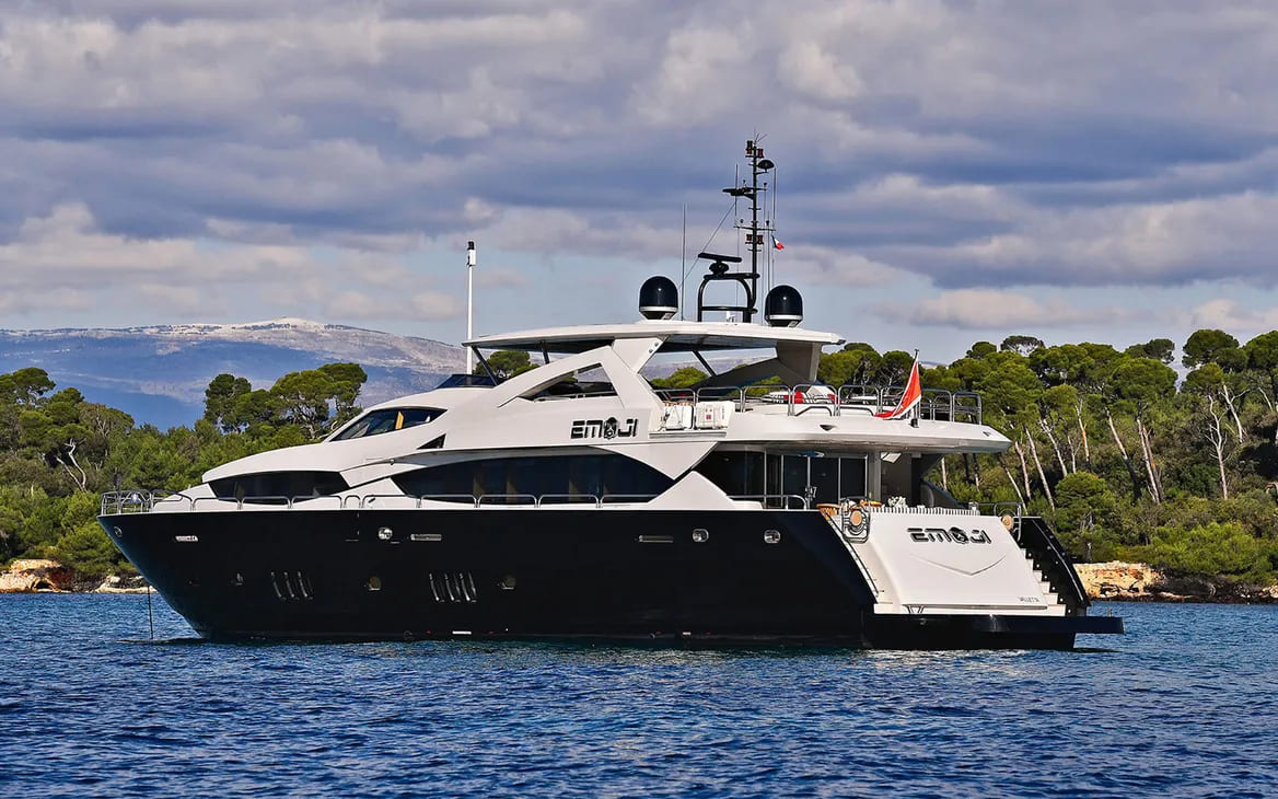 Экстерьер Sunseeker 34 Metre Yacht 2010 MY TENACITY/Exterior Sunseeker 34 Metre Yacht 2010 MY TENACITY