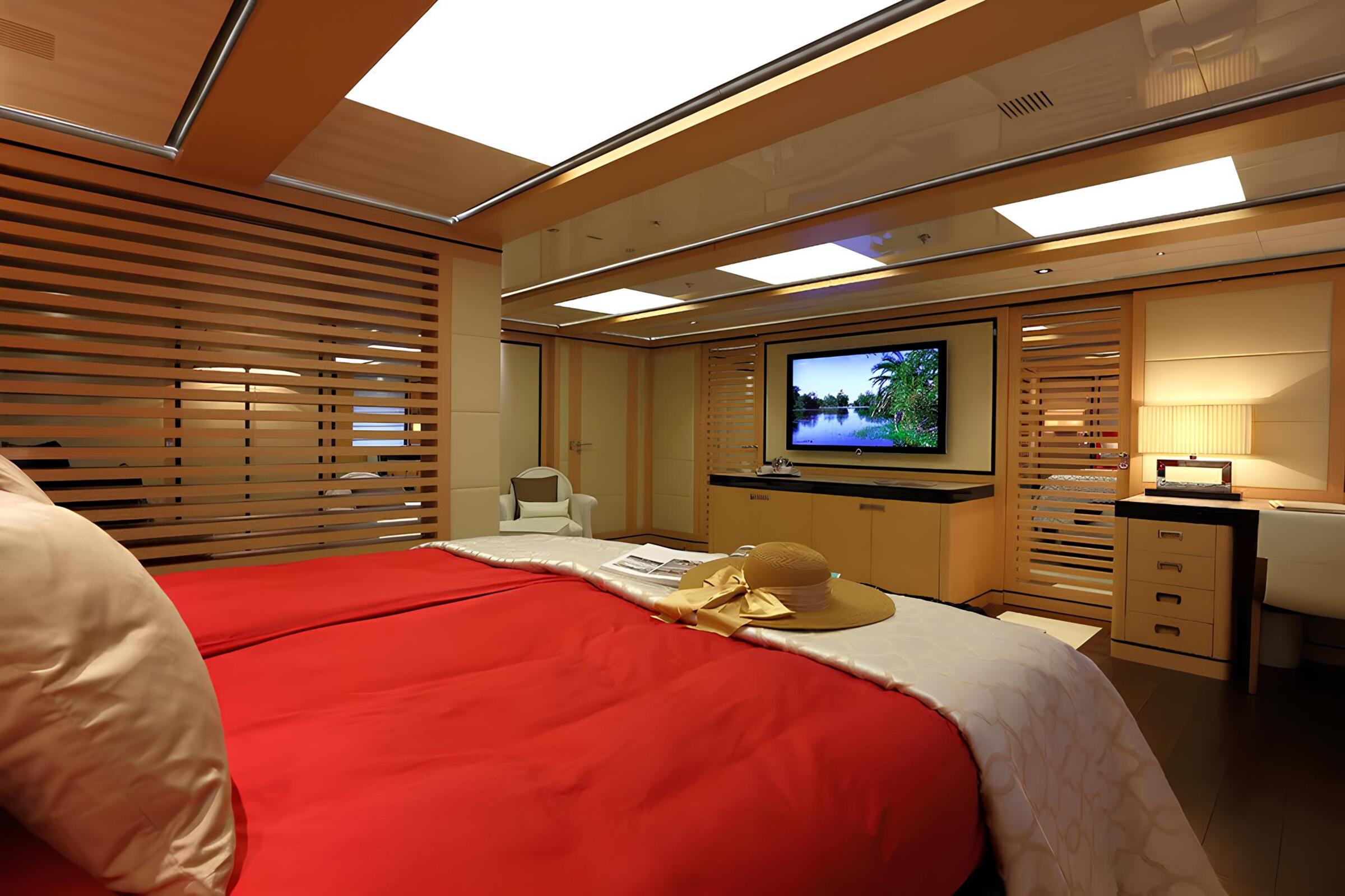 VIP-каюта/VIP cabin