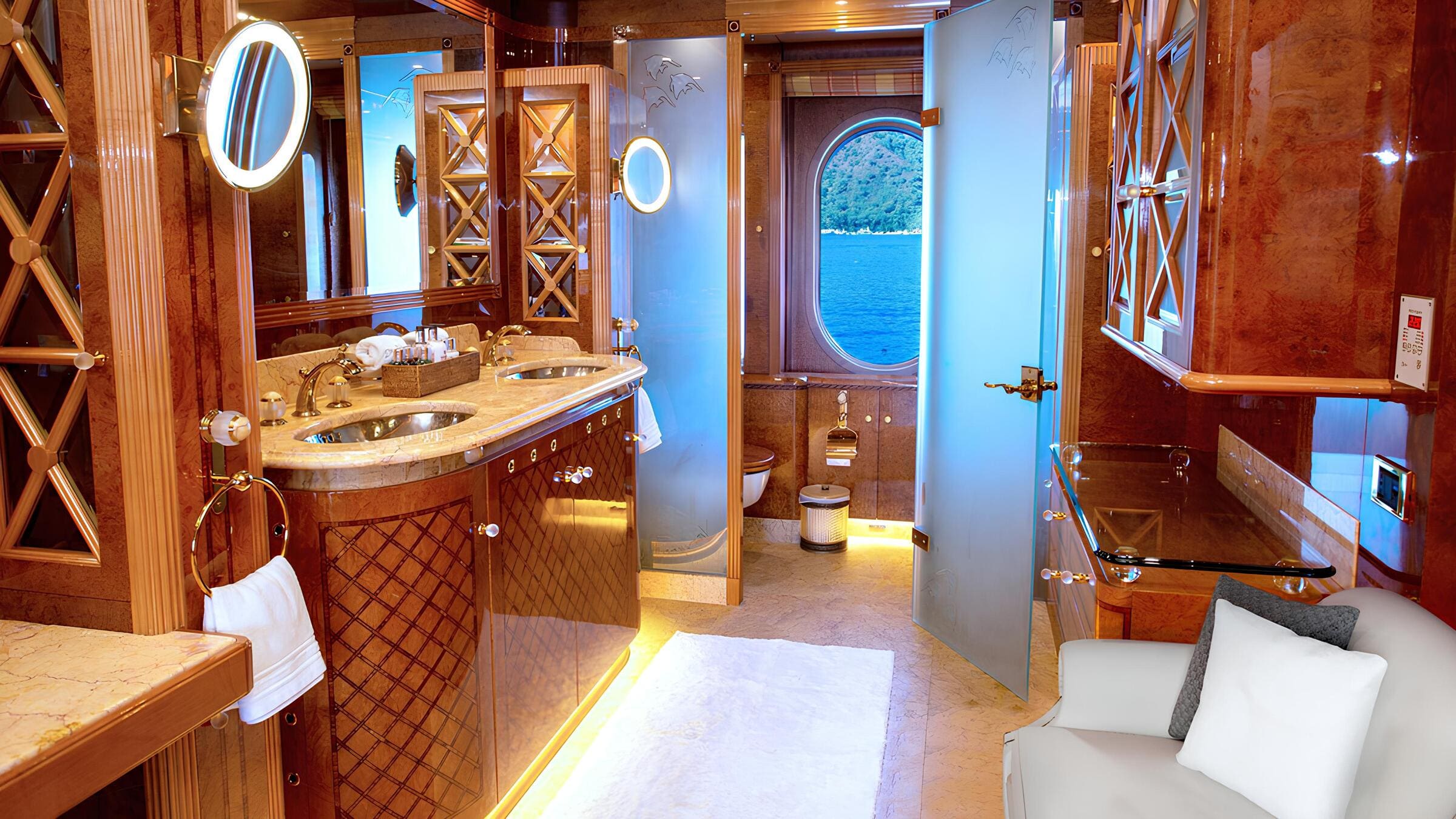 Санузел владельца/Master bathroom