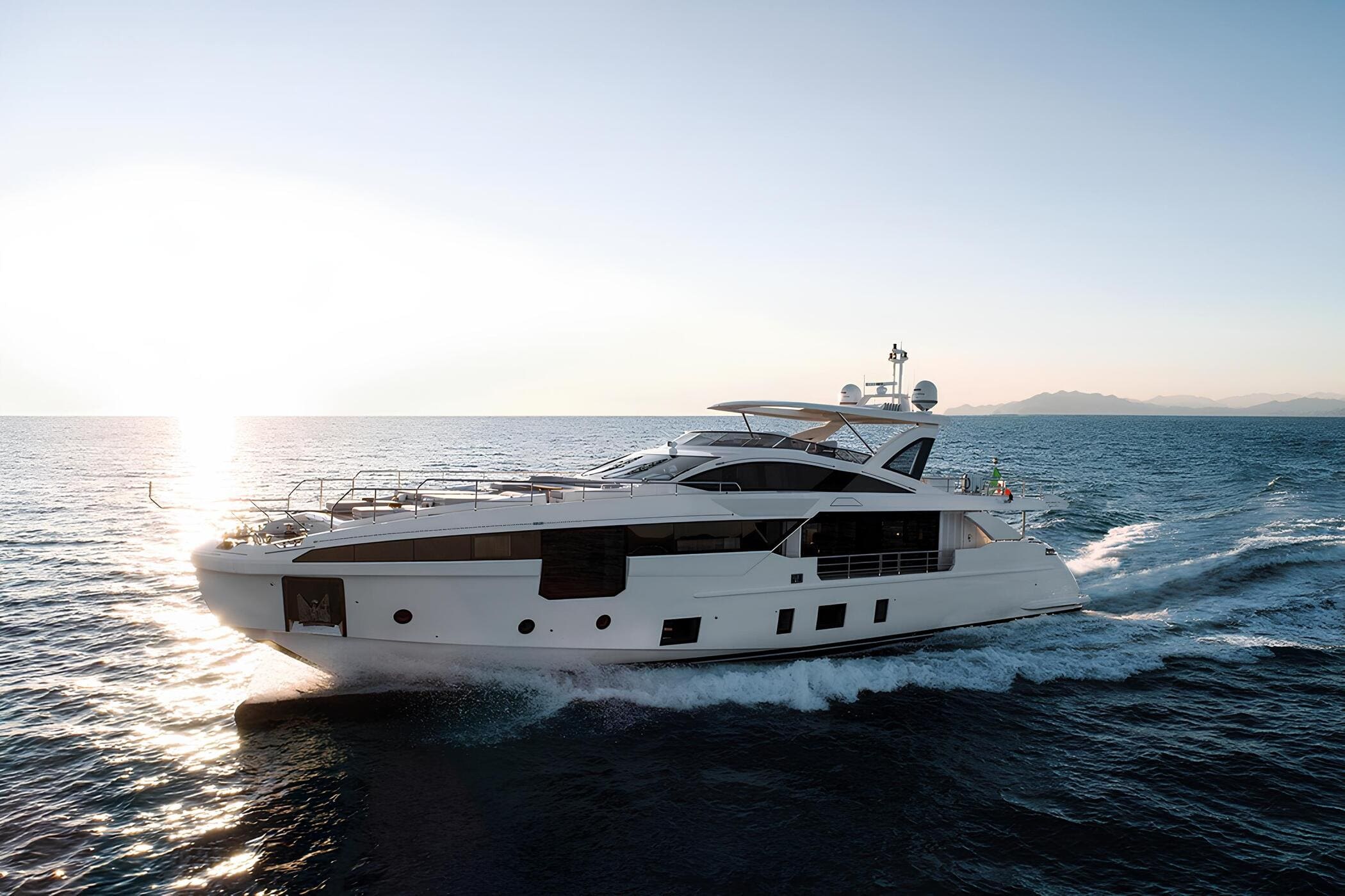 Экстерьер Azimut Grande 32 Metri 2019 MY ALBA/Exterior Azimut Grande 32 Metri 2019 MY ALBA