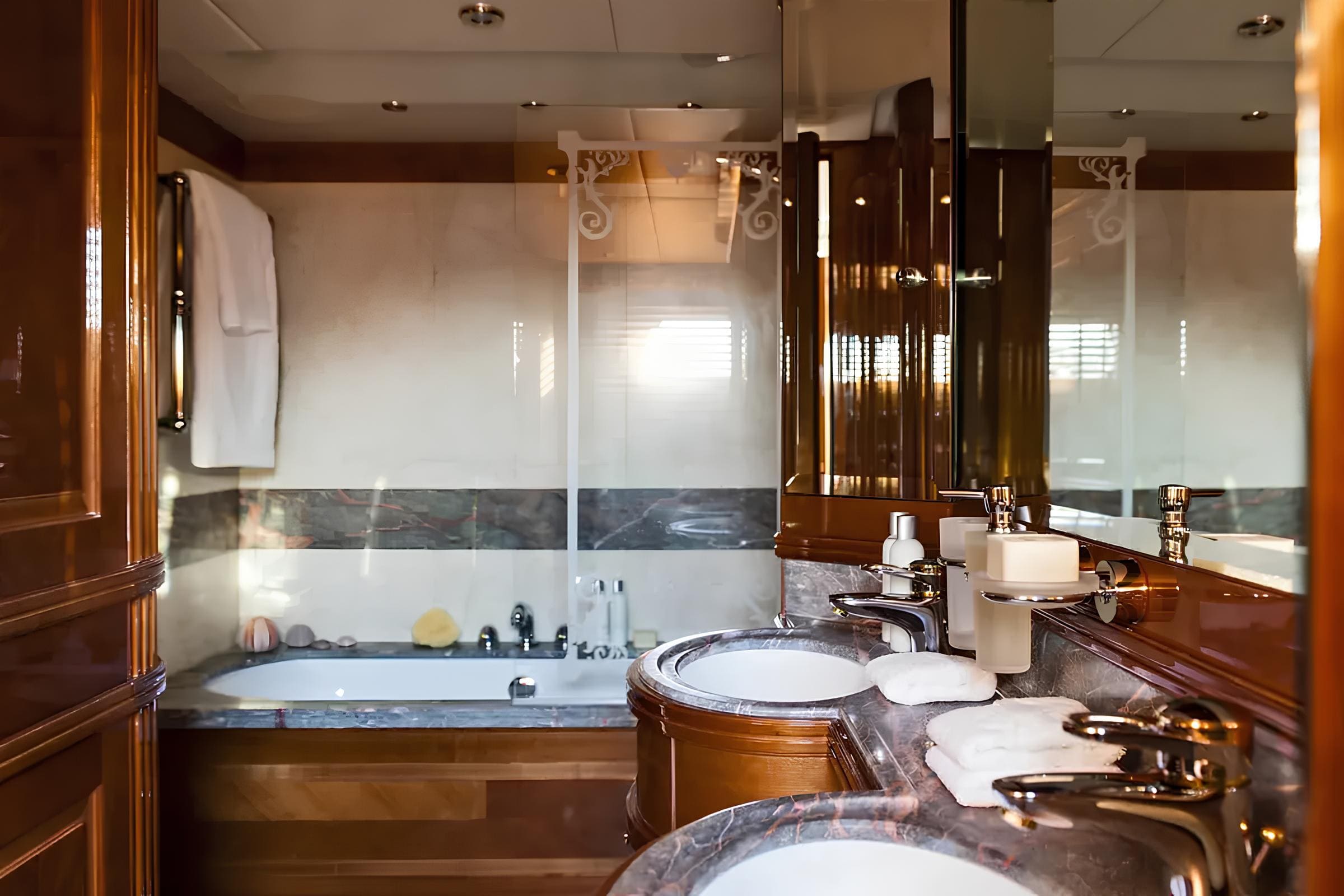 Санузел владельца/Master bathroom
