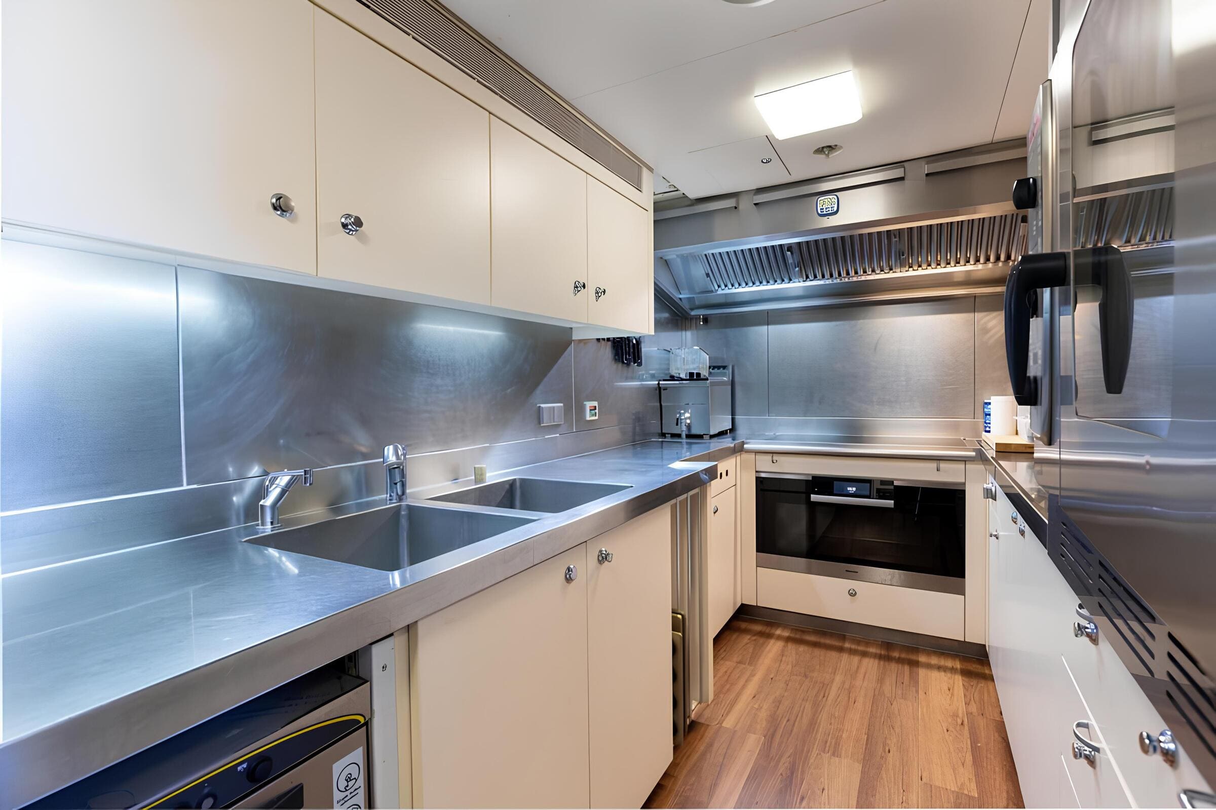 Кухня/Galley