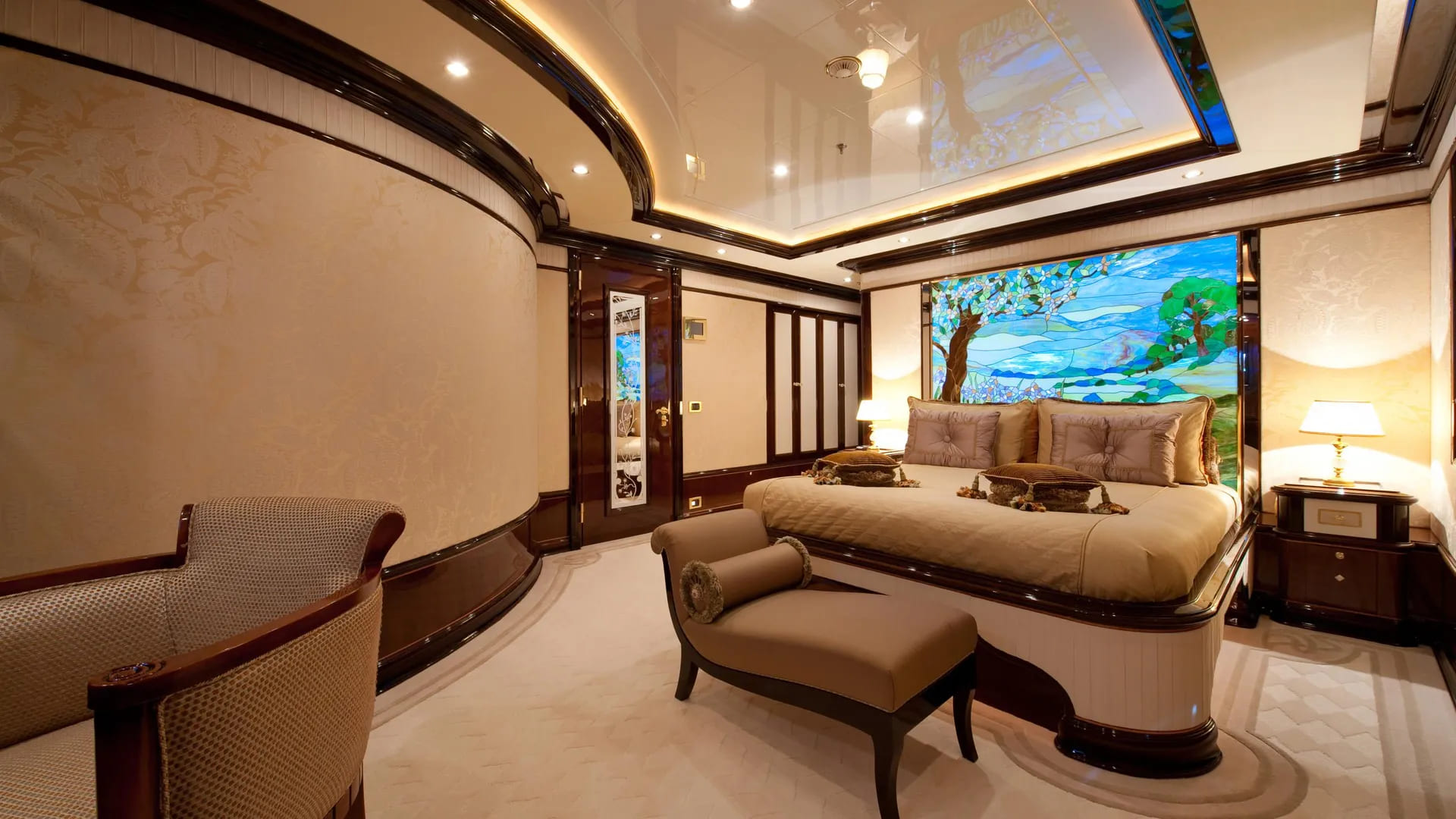 VIP-каюта/VIP cabin