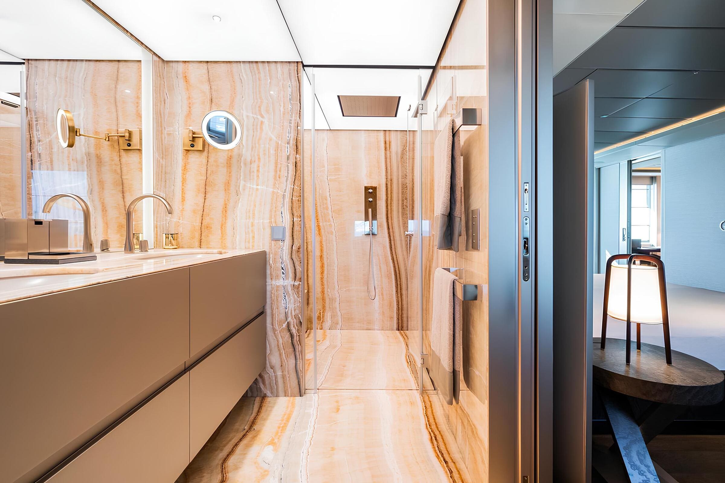 Санузел владельца/Master bathroom