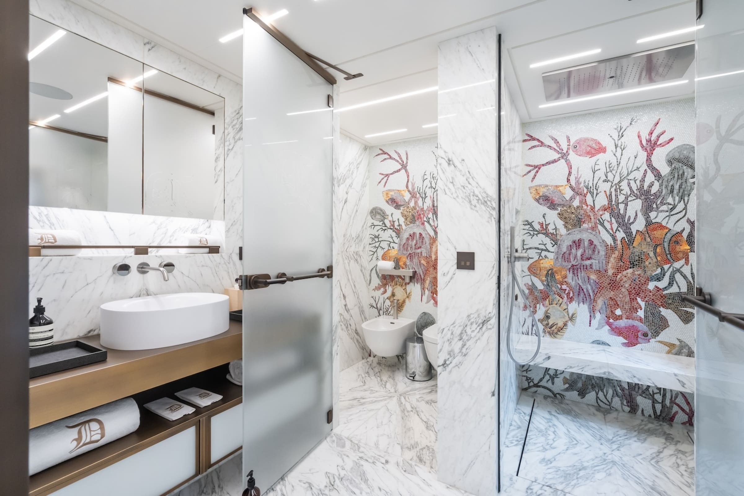 VIP-санузел/VIP bathroom