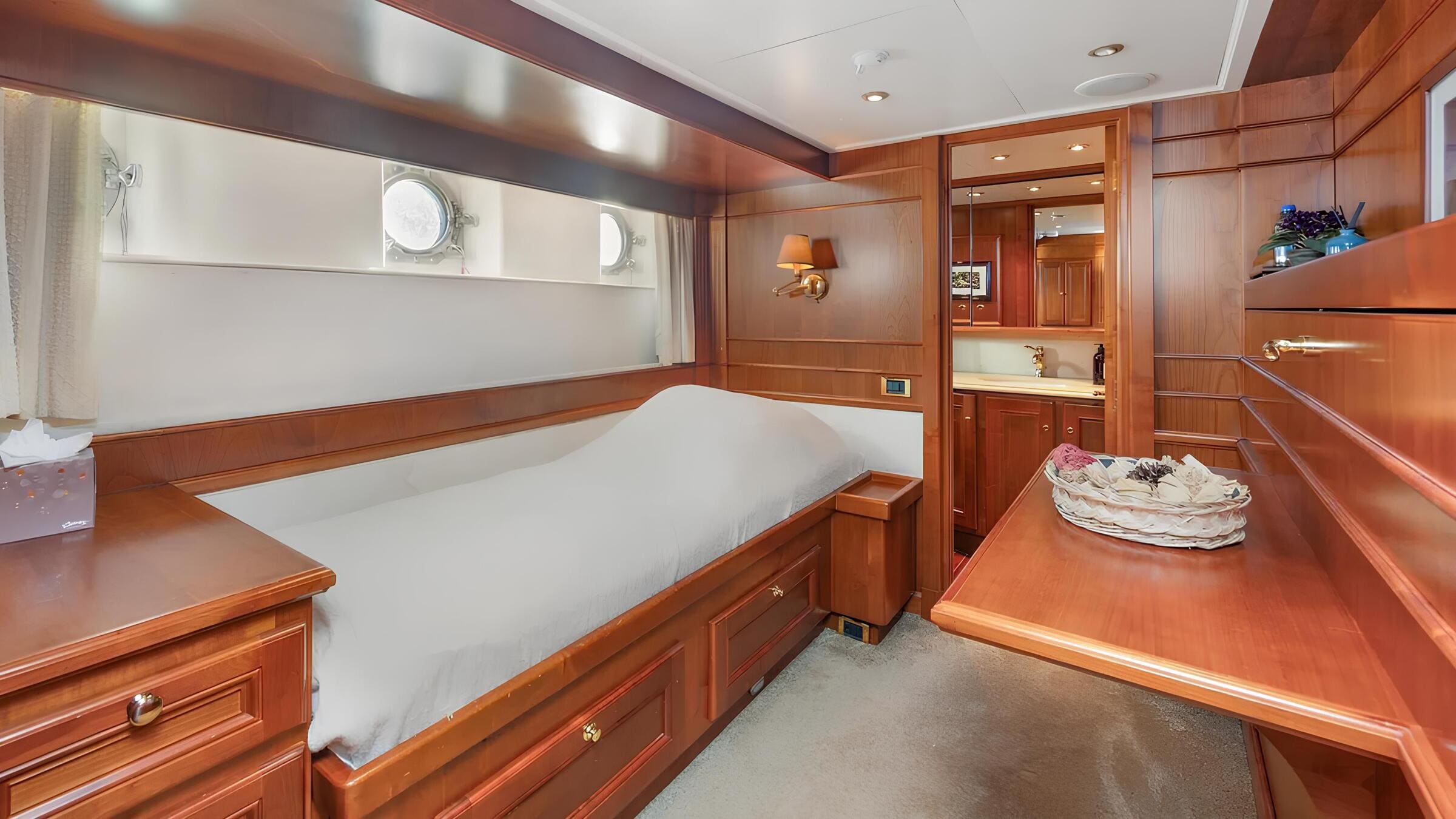 Гостевая каюта/Guest cabin