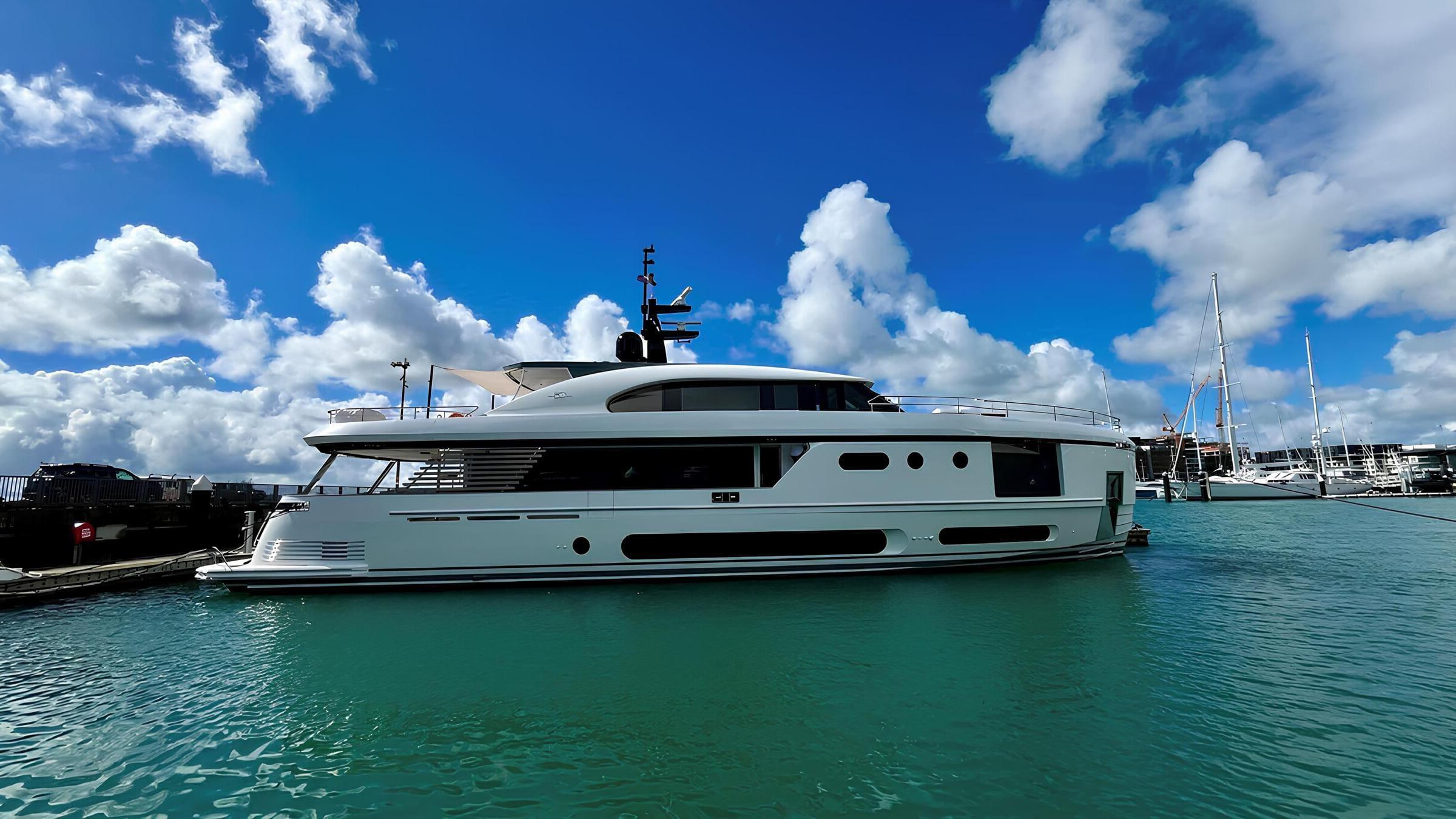 Экстерьер Azimut Magellano 30M 2023 MY DB/Exterior Azimut Magellano 30M 2023 MY DB