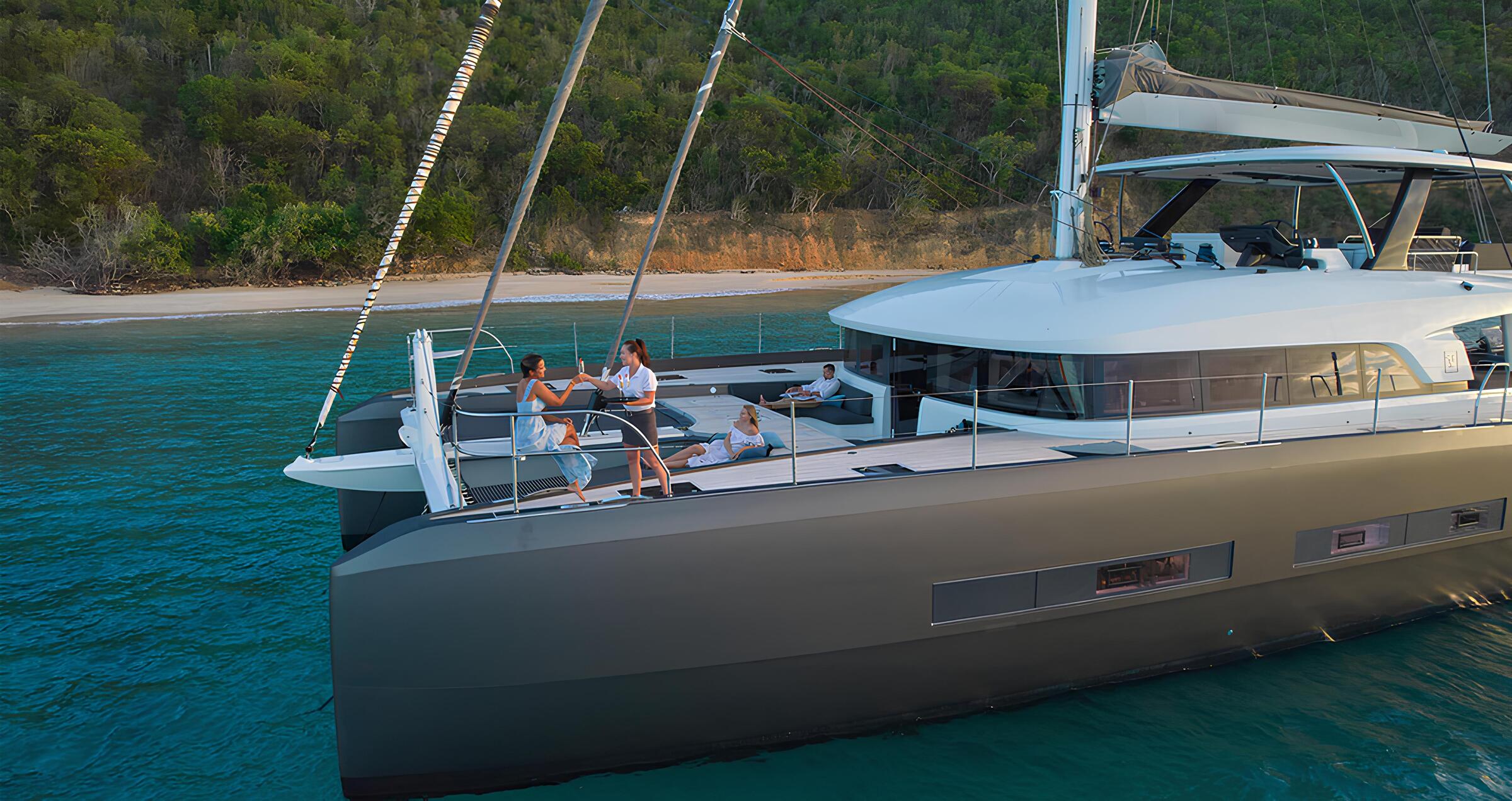 Экстерьер Lagoon Seventy 7 2019 MY LA GATTA/Exterior Lagoon Seventy 7 2019 MY LA GATTA