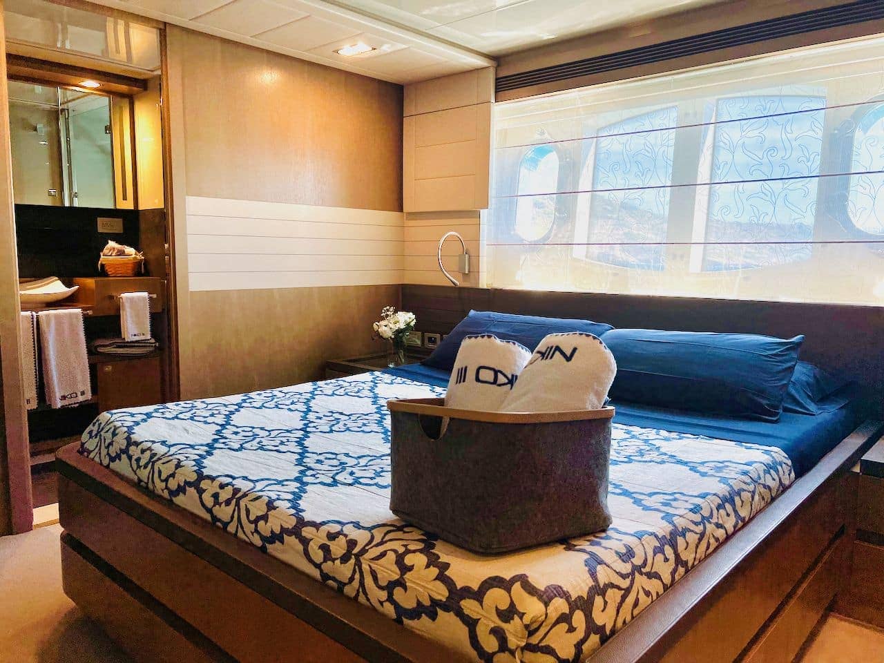 VIP-каюта/VIP cabin