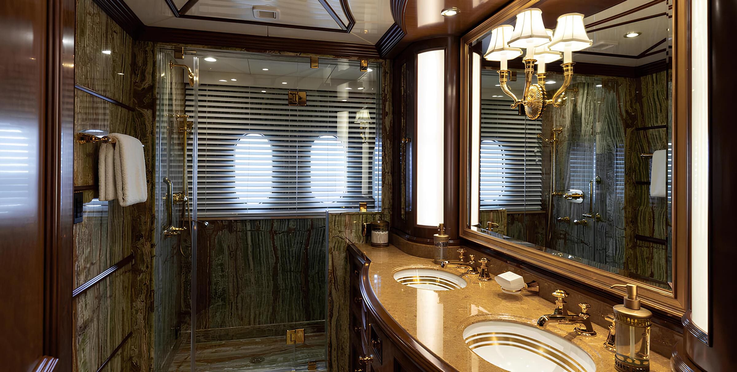 VIP-санузел/VIP bathroom
