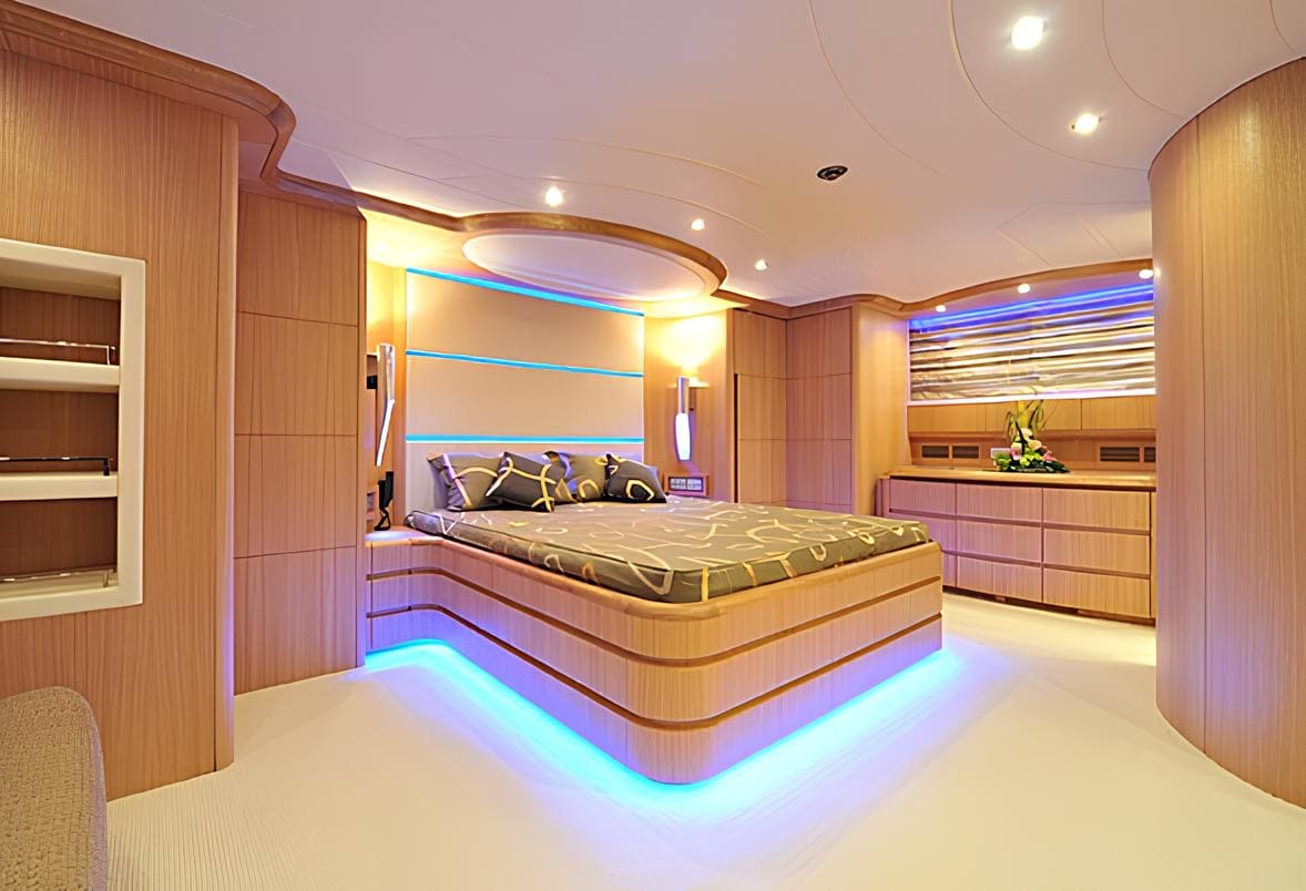 VIP-каюта/VIP cabin