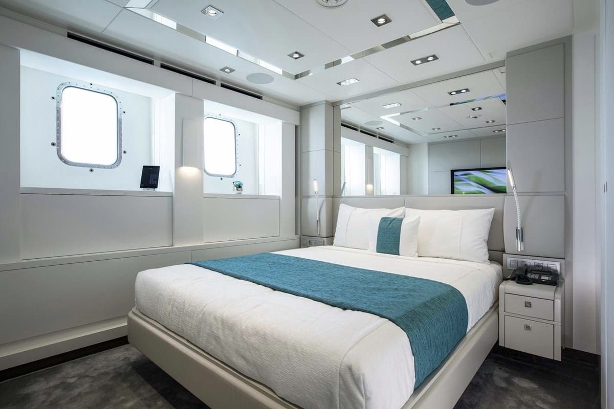 VIP-каюта/VIP cabin