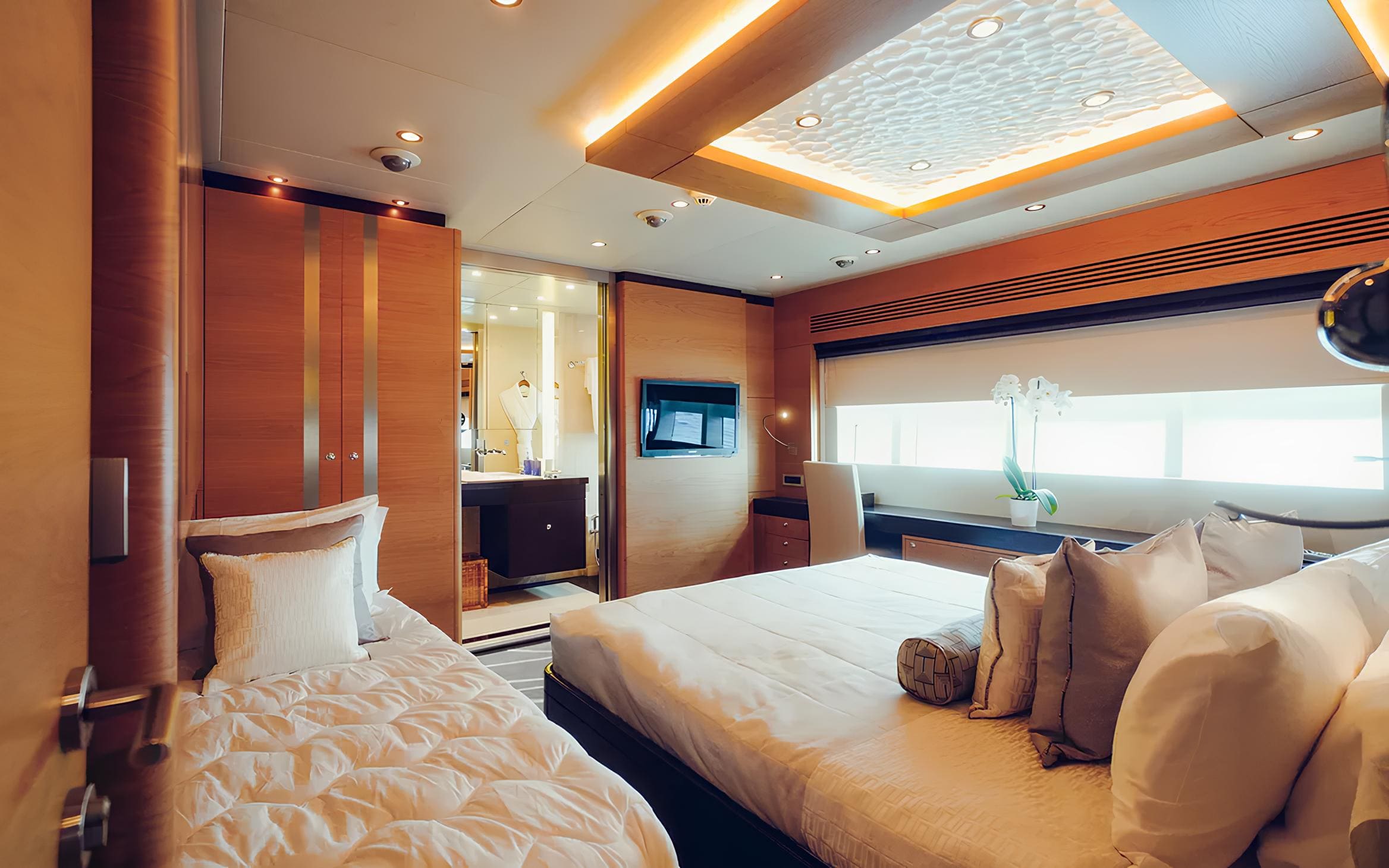 VIP-каюта/VIP cabin