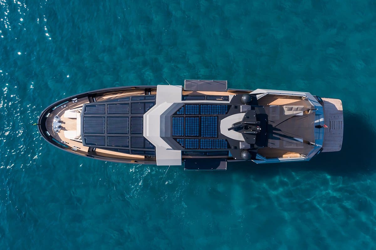 Экстерьер Arcadia Yachts A105 2019 MY SEA CORAL II/Exterior Arcadia Yachts A105 2019 MY SEA CORAL II