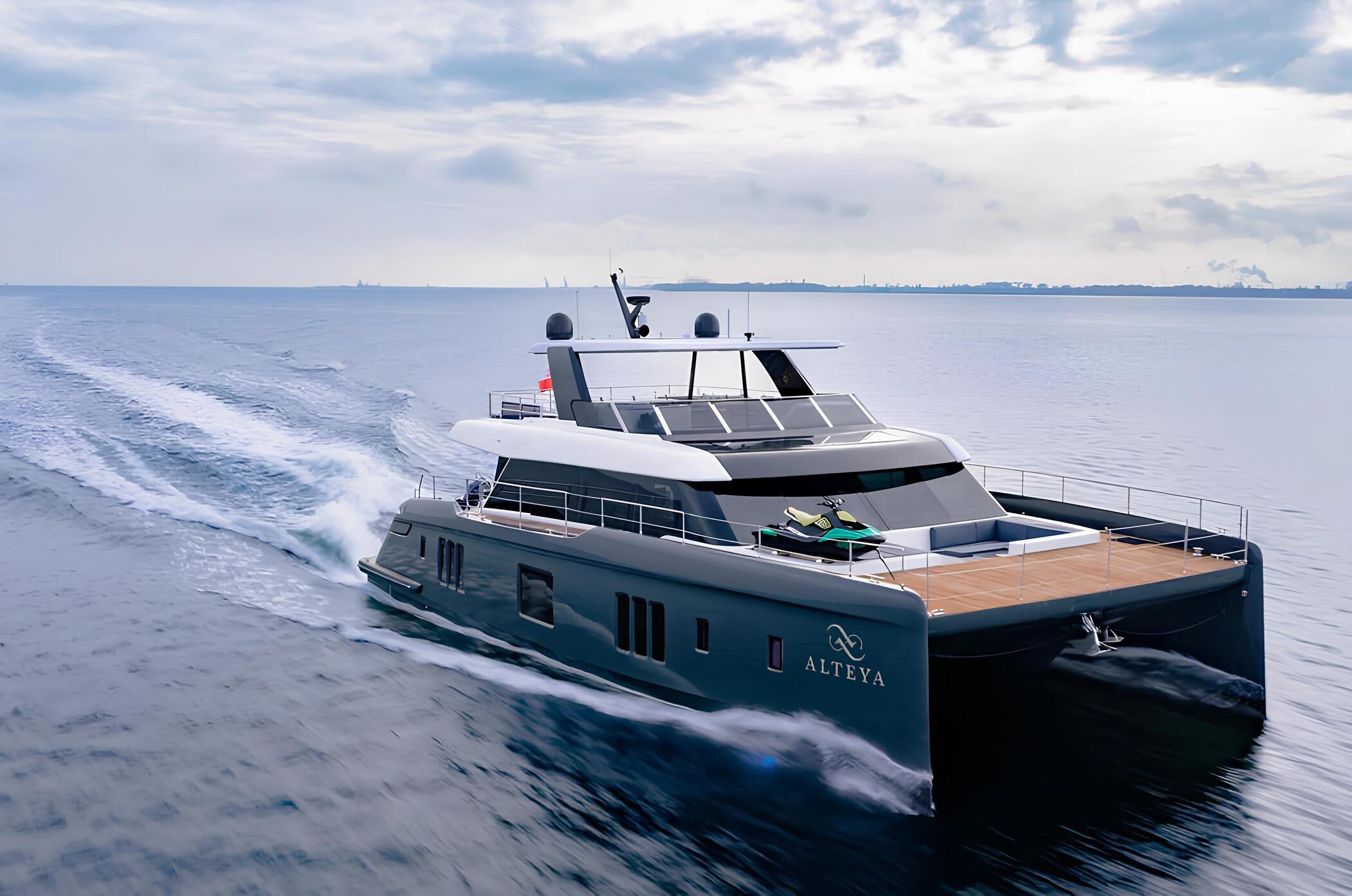 Экстерьер 70 SUNREEF POWER NEW/Exterior 70 SUNREEF POWER NEW