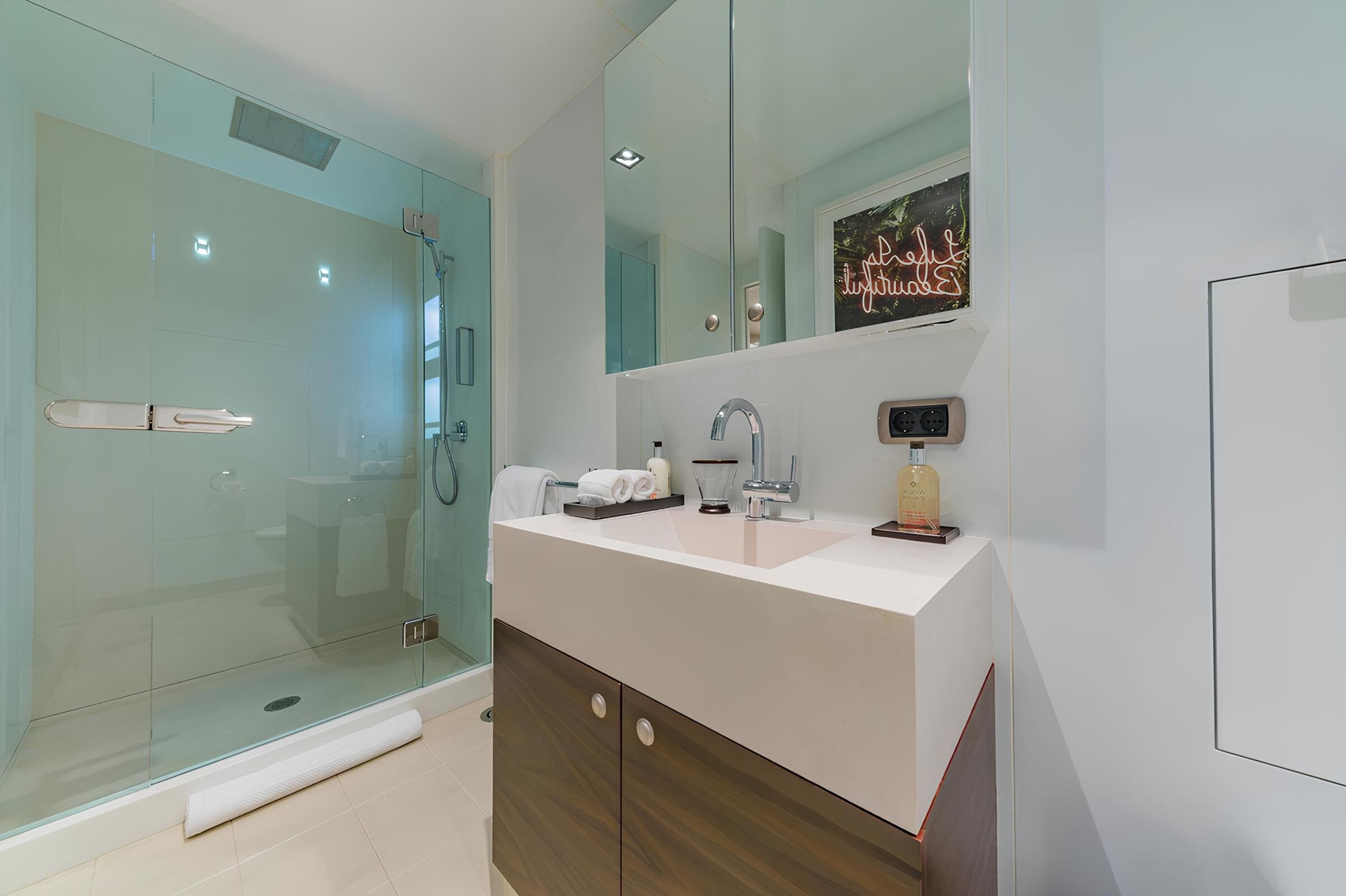 VIP-санузел/VIP bathroom