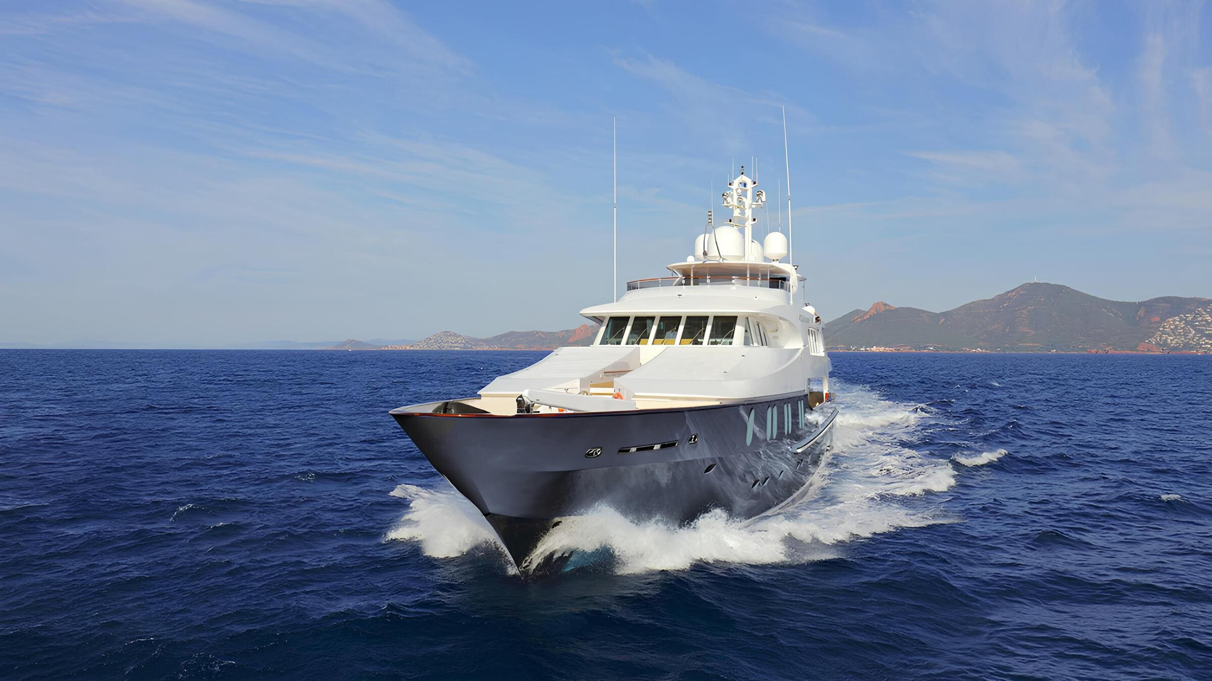 Экстерьер CRN Yachts 50M 1998 MY AQUA MARE/Exterior CRN Yachts 50M 1998 MY AQUA MARE