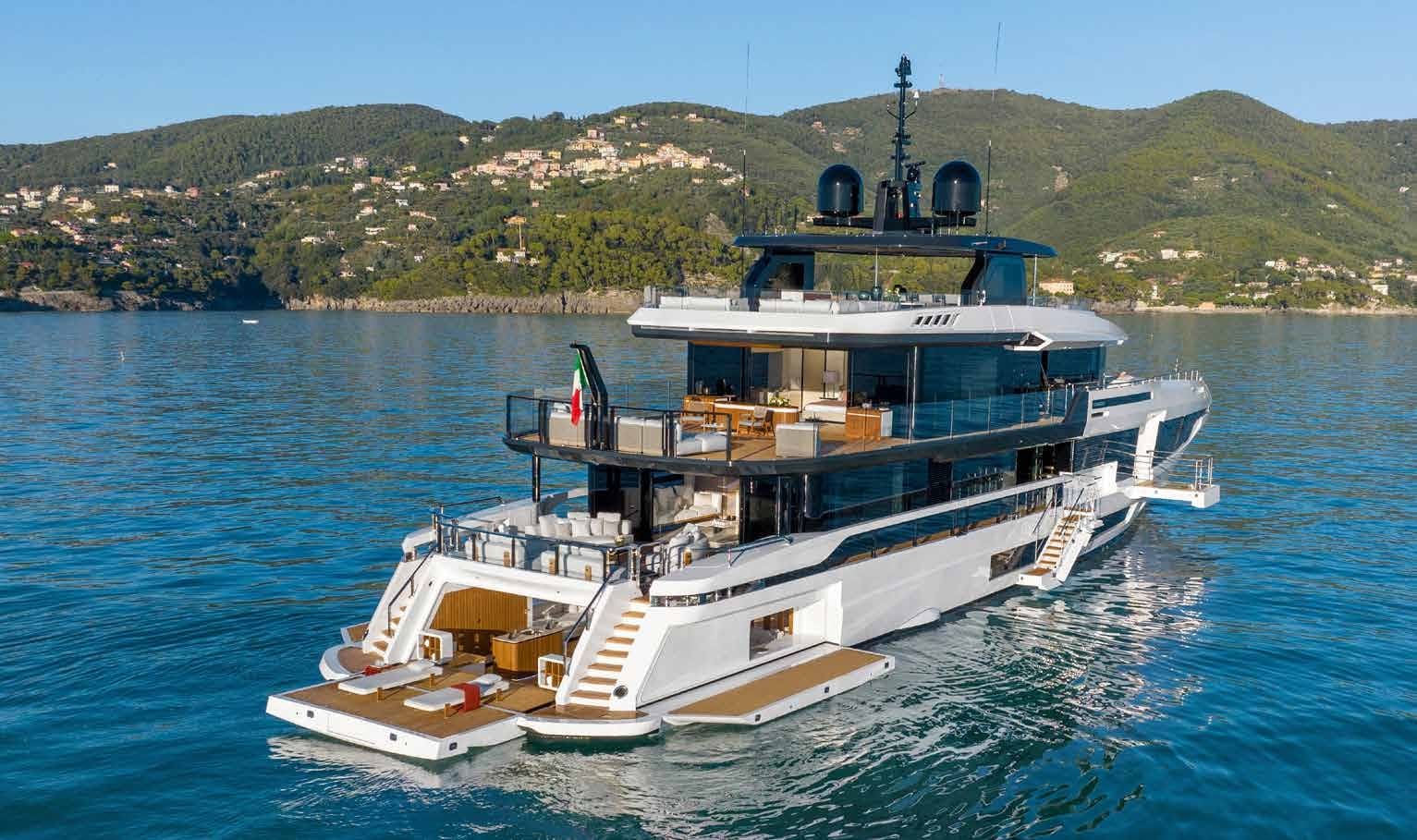 Экстерьер Mangusta Oceano 44/Exterior Mangusta Oceano 44