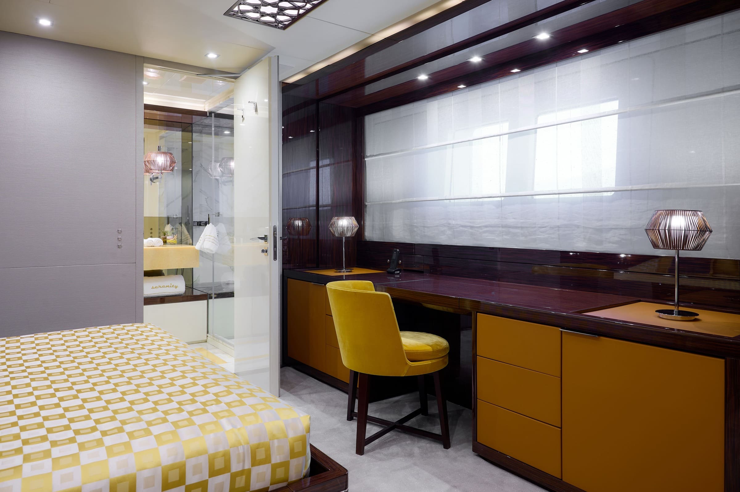 VIP-каюта/VIP cabin