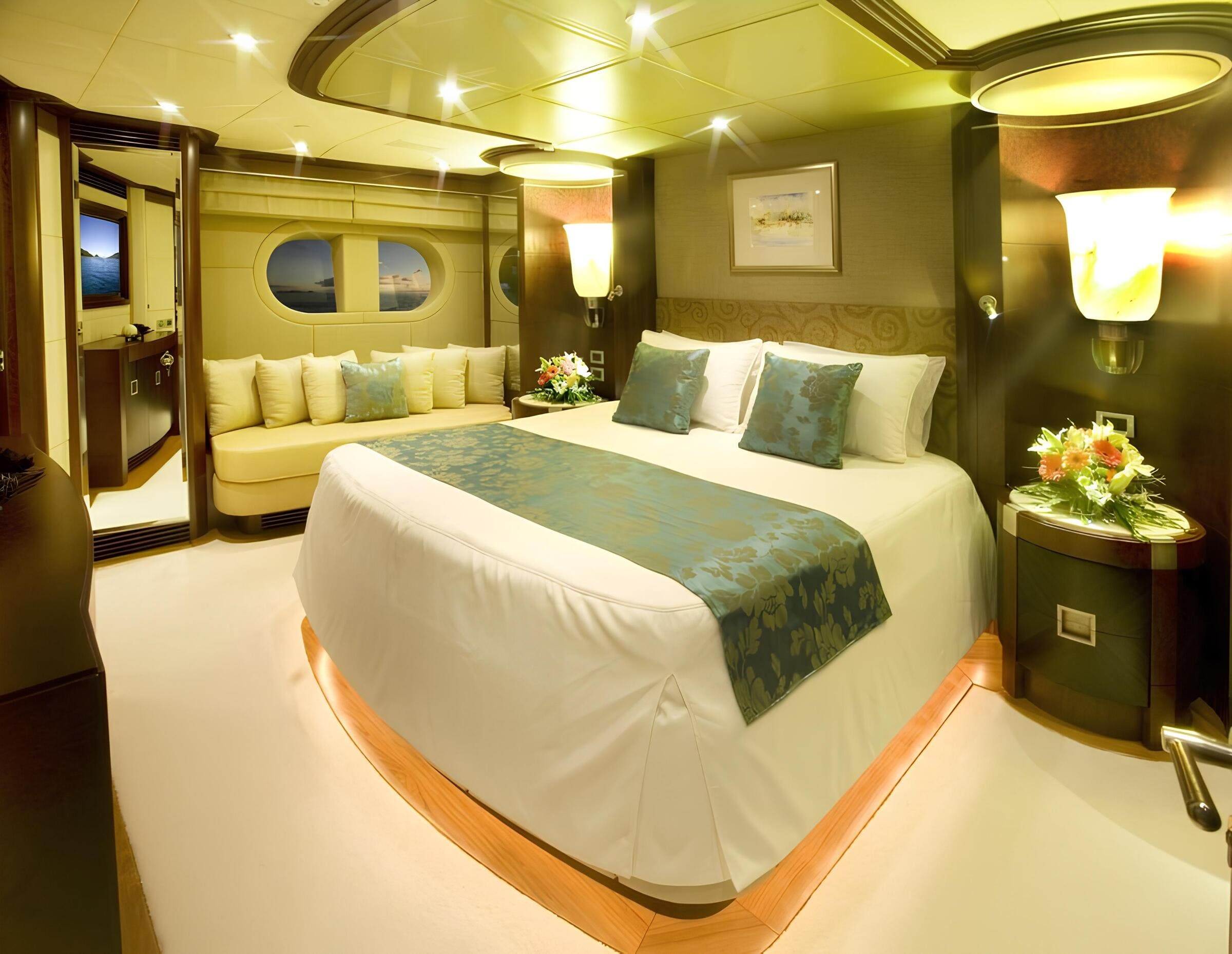 VIP-каюта/VIP cabin