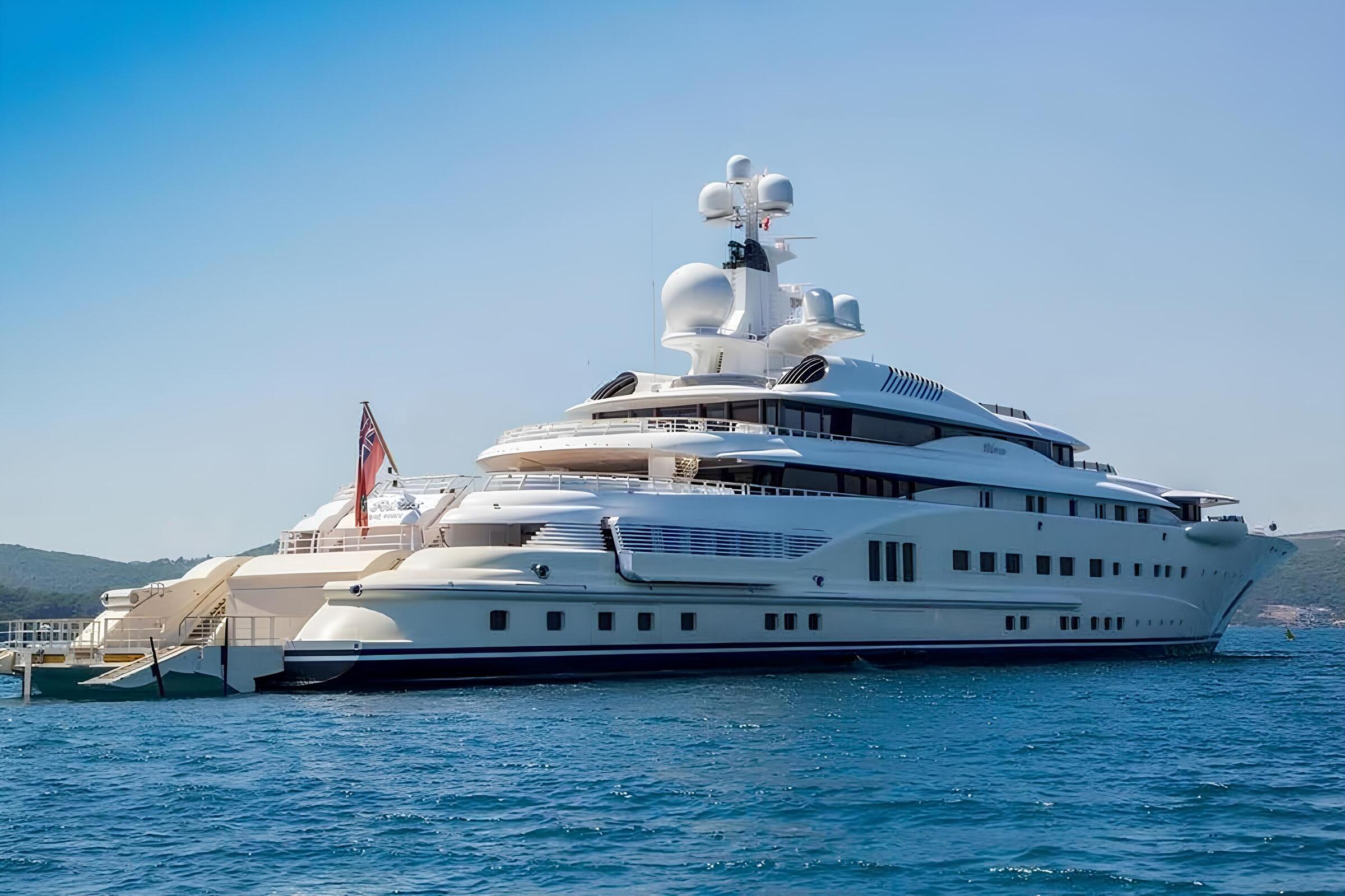 Экстерьер Lurssen 115M 2003 MY PELORUS/Exterior Lurssen 115M 2003 MY PELORUS