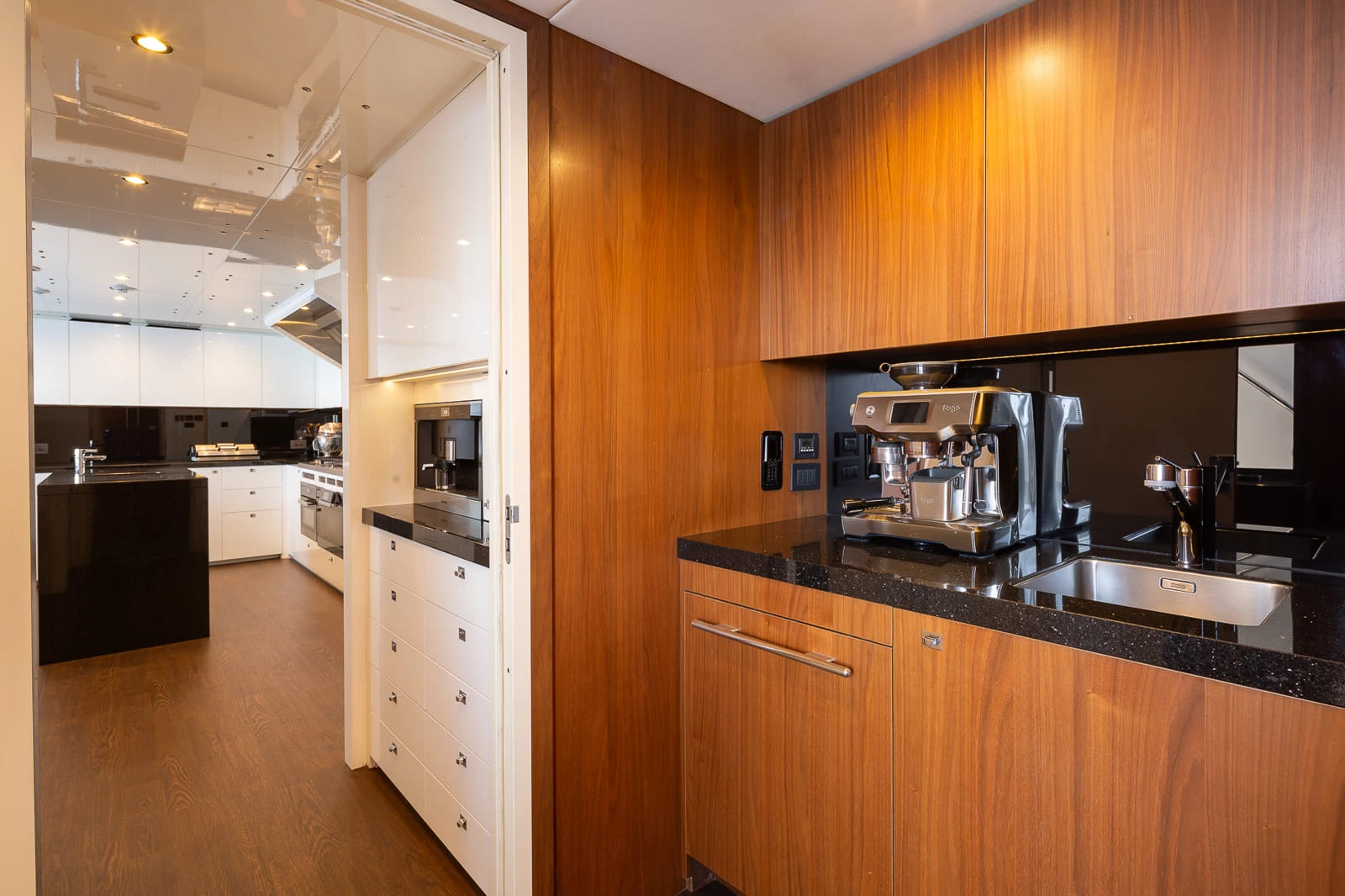 Кухня/Galley