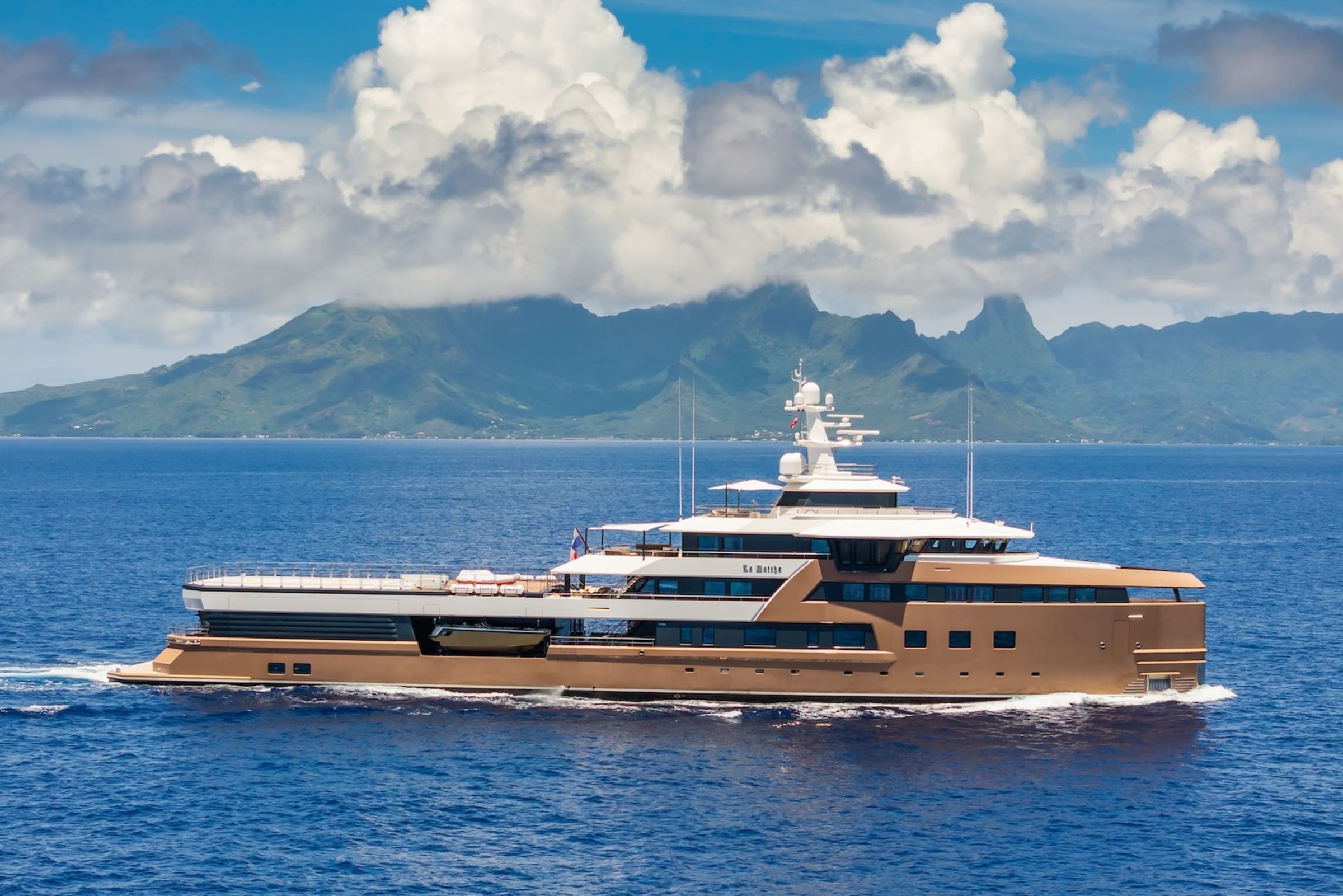 Экстерьер Damen SeaXplorer 77 2020 MY LA DATCHA/Exterior Damen SeaXplorer 77 2020 MY LA DATCHA