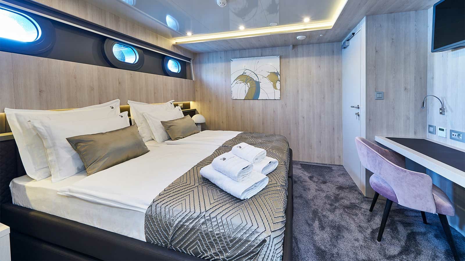 VIP-каюта/VIP cabin