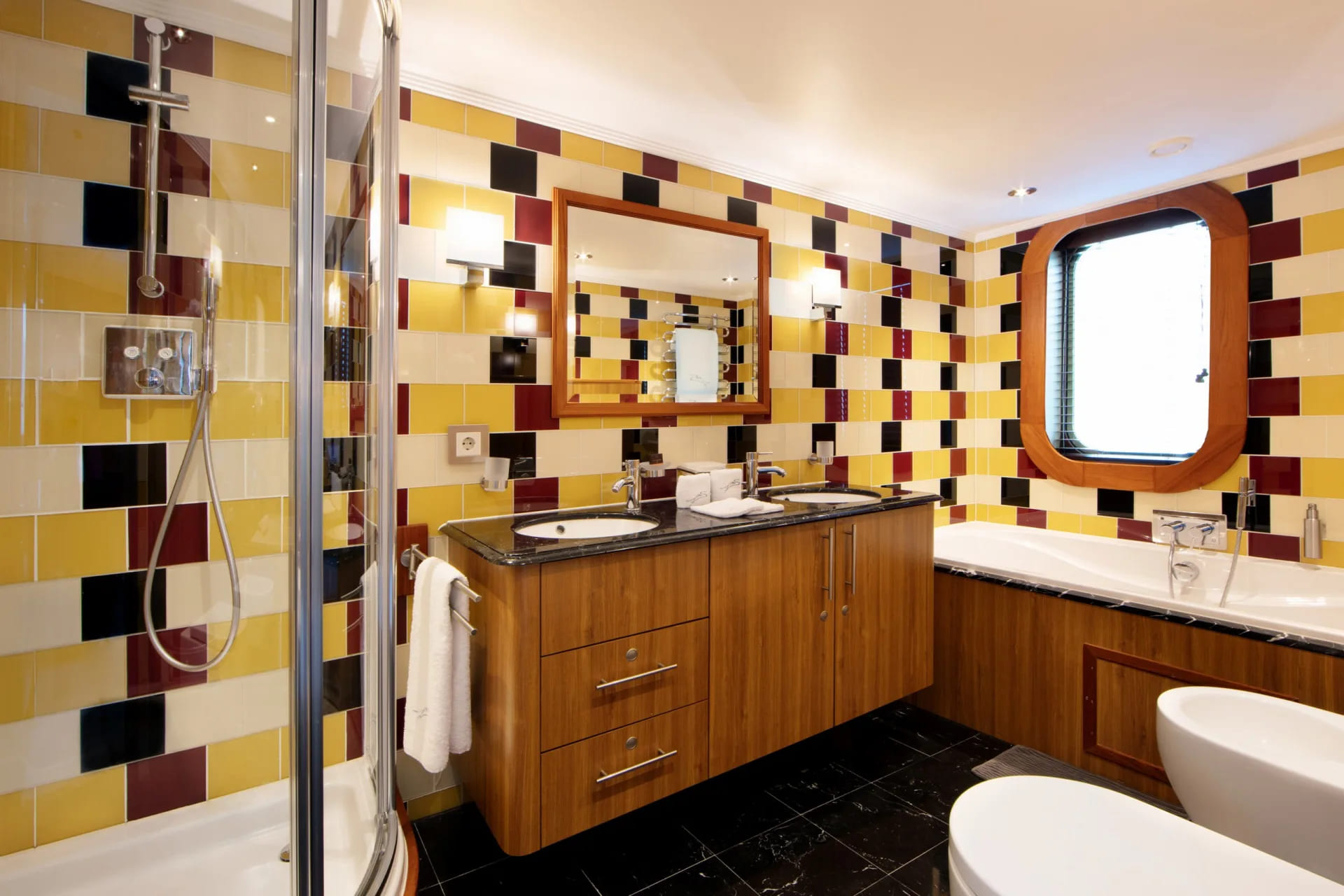 Гостевой санузел/Guest bathroom