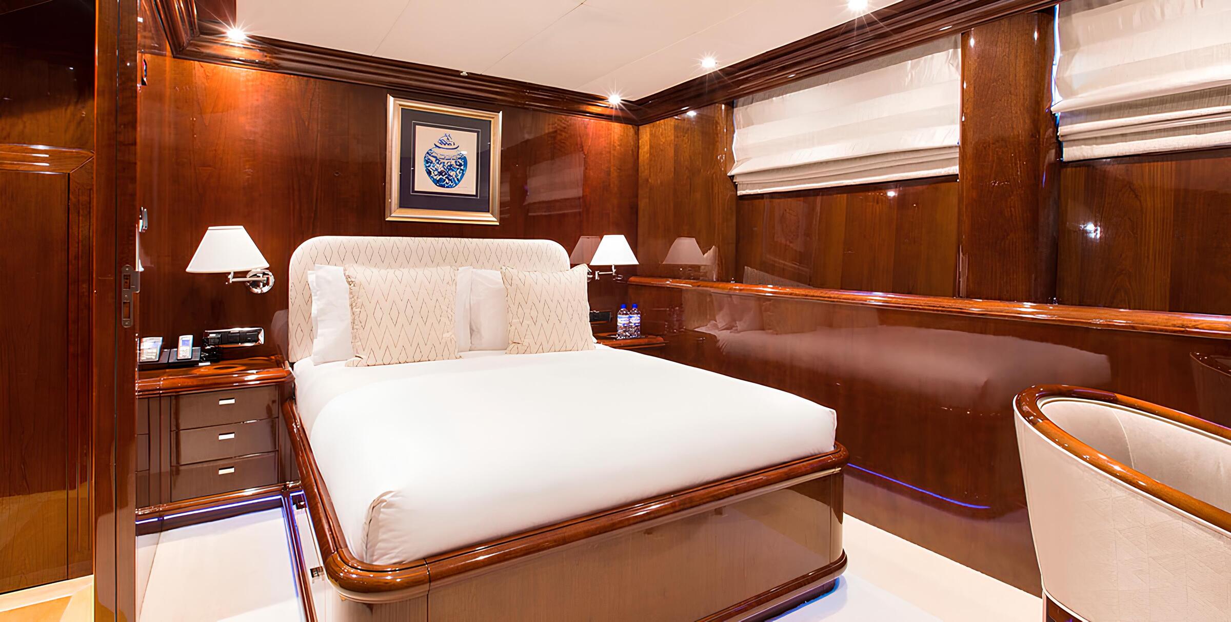 VIP-каюта/VIP cabin