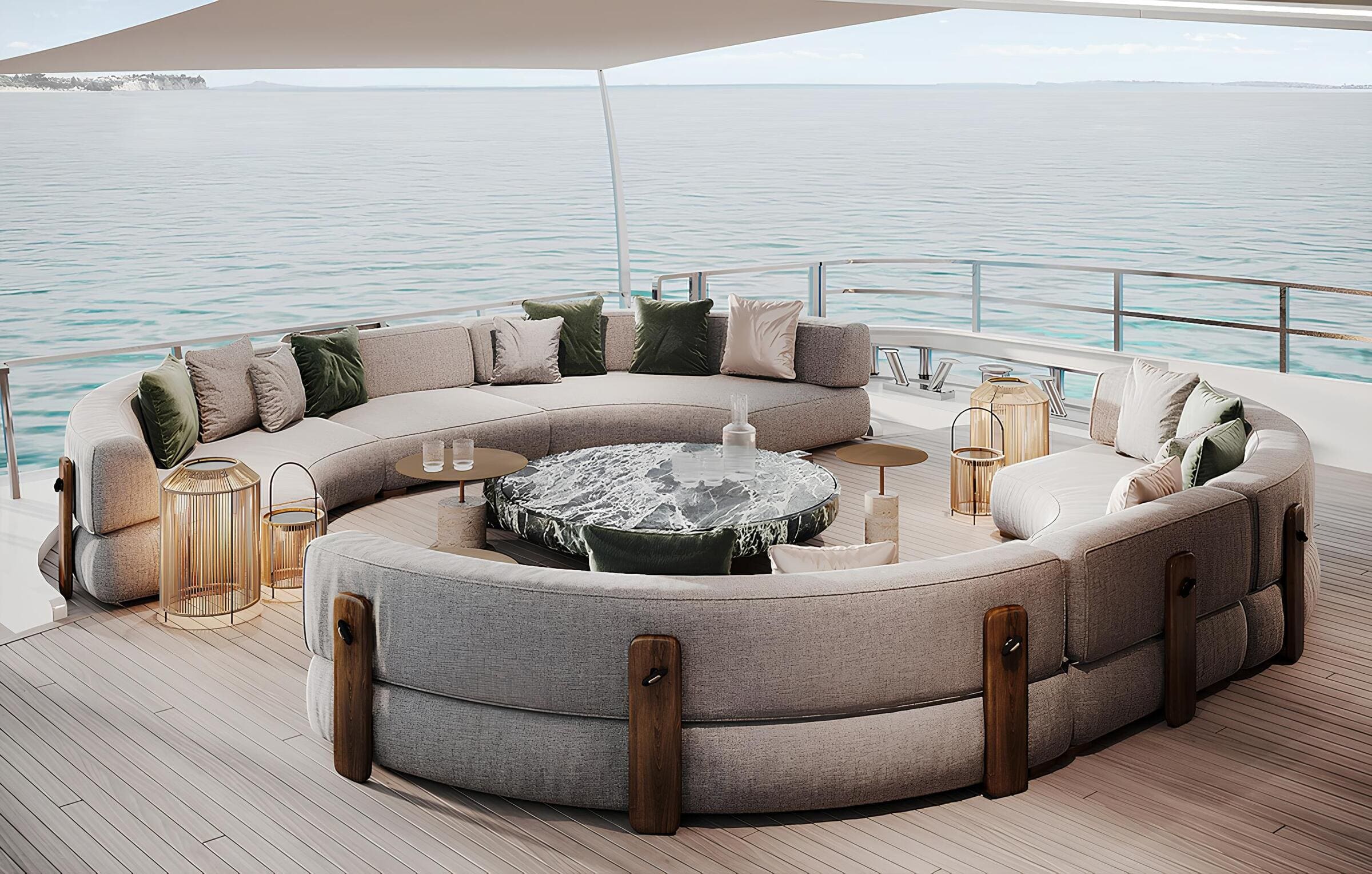 Зона отдыха на корме главной палубы/Aft main deck lounge area