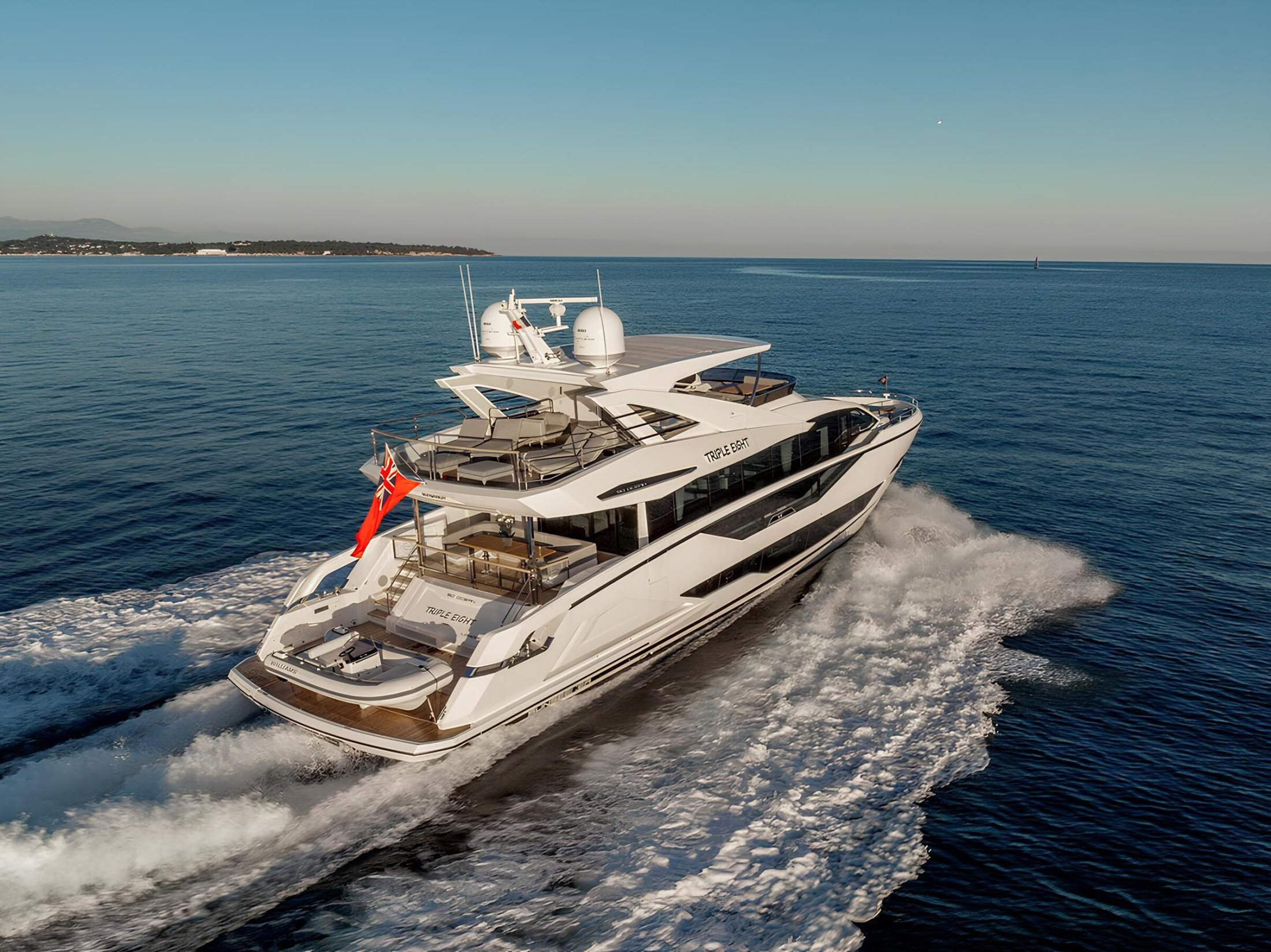 Экстерьер Sunseeker 90 Ocean 2021 MY TRIPLE EIGHT/Exterior Sunseeker 90 Ocean 2021 MY TRIPLE EIGHT
