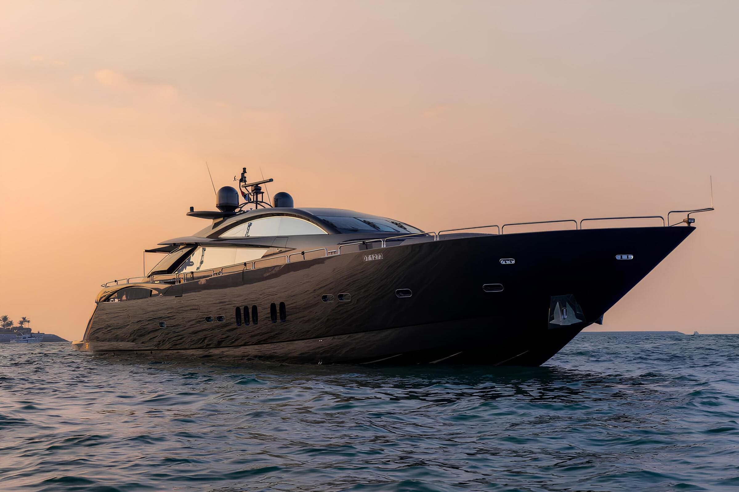 Экстерьер Sunseeker Predator 108 2010 MY EYE/Exterior Sunseeker Predator 108 2010 MY EYE