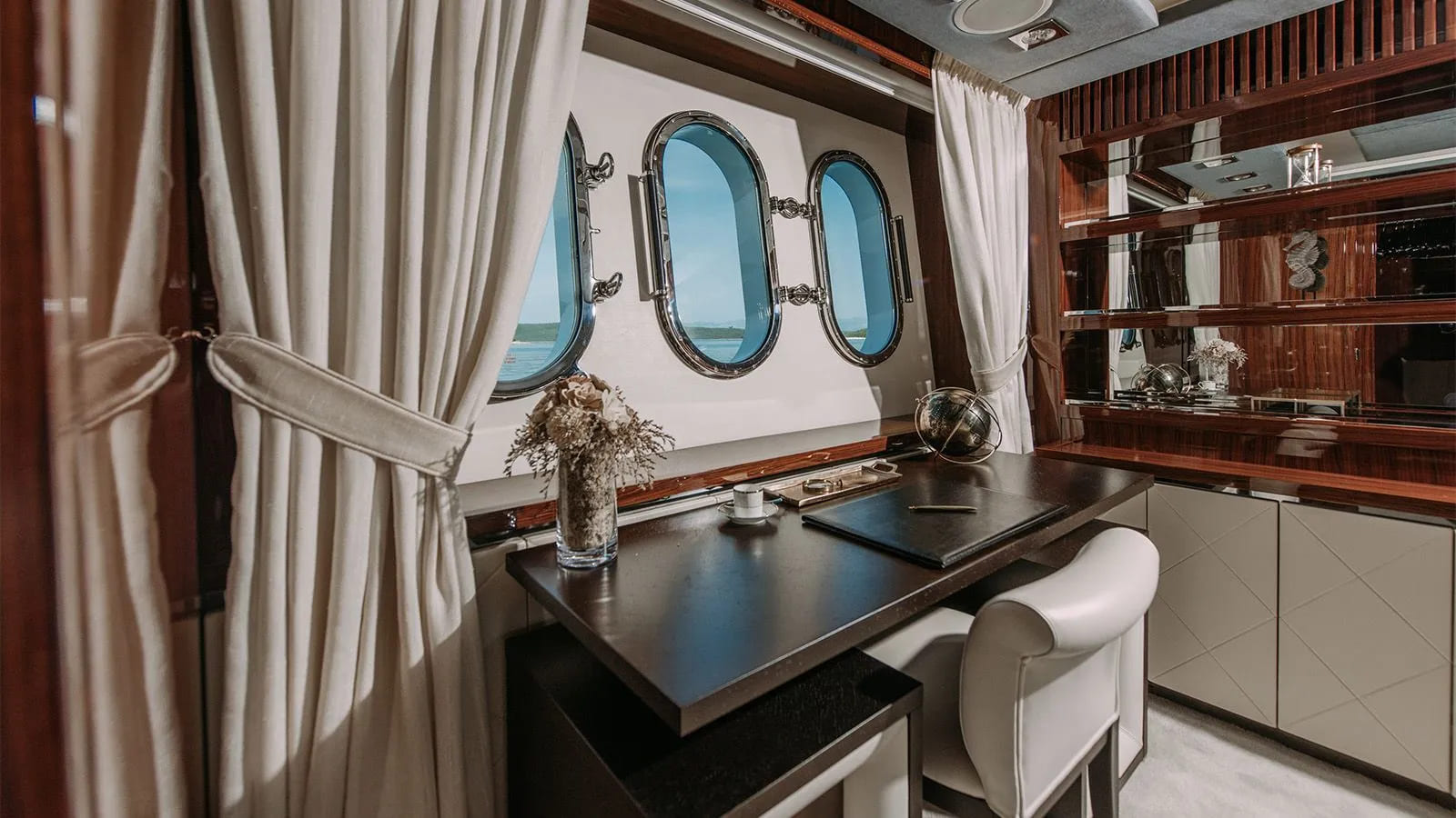 Мастер каюта/Master cabin