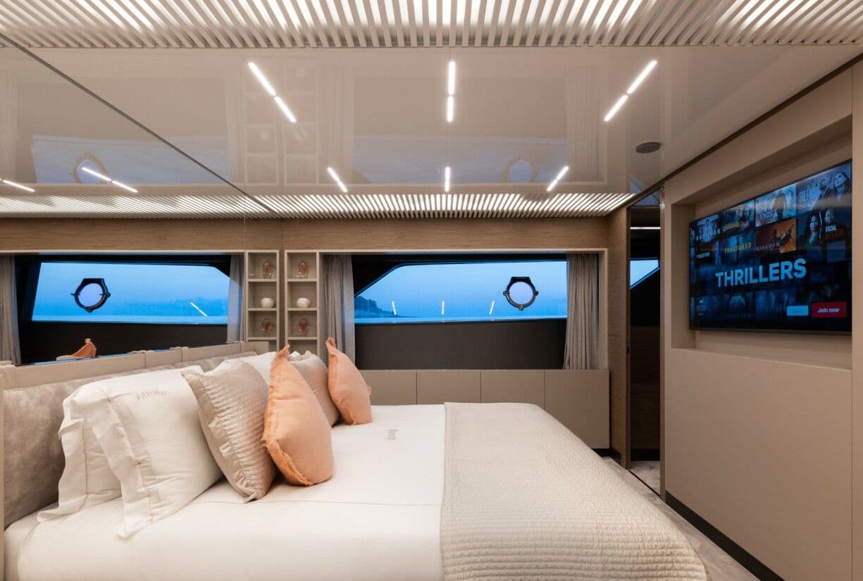 VIP-каюта/VIP cabin