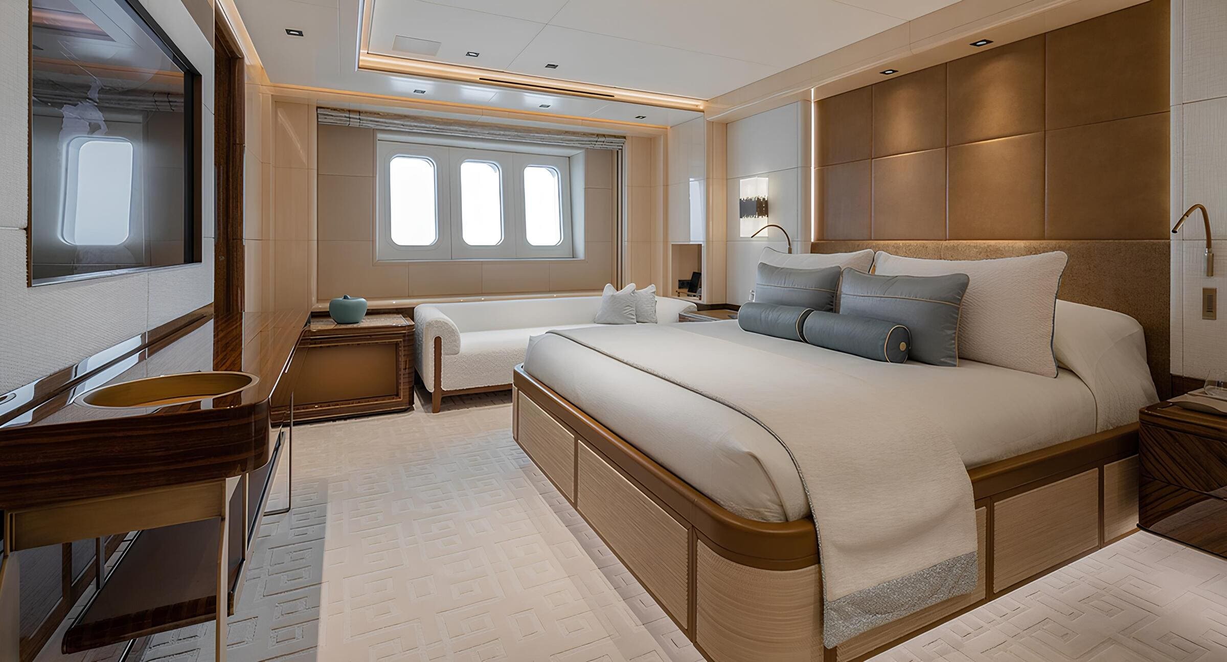 VIP-каюта/VIP cabin